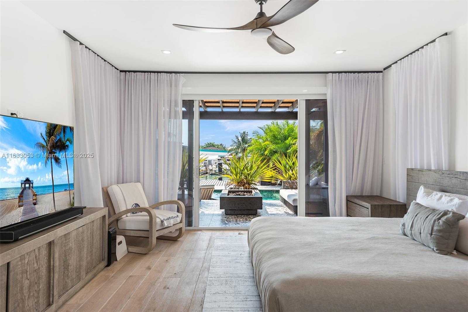 Small Image of 970 SOUTH SHORE DR, Miami Beach Number 11