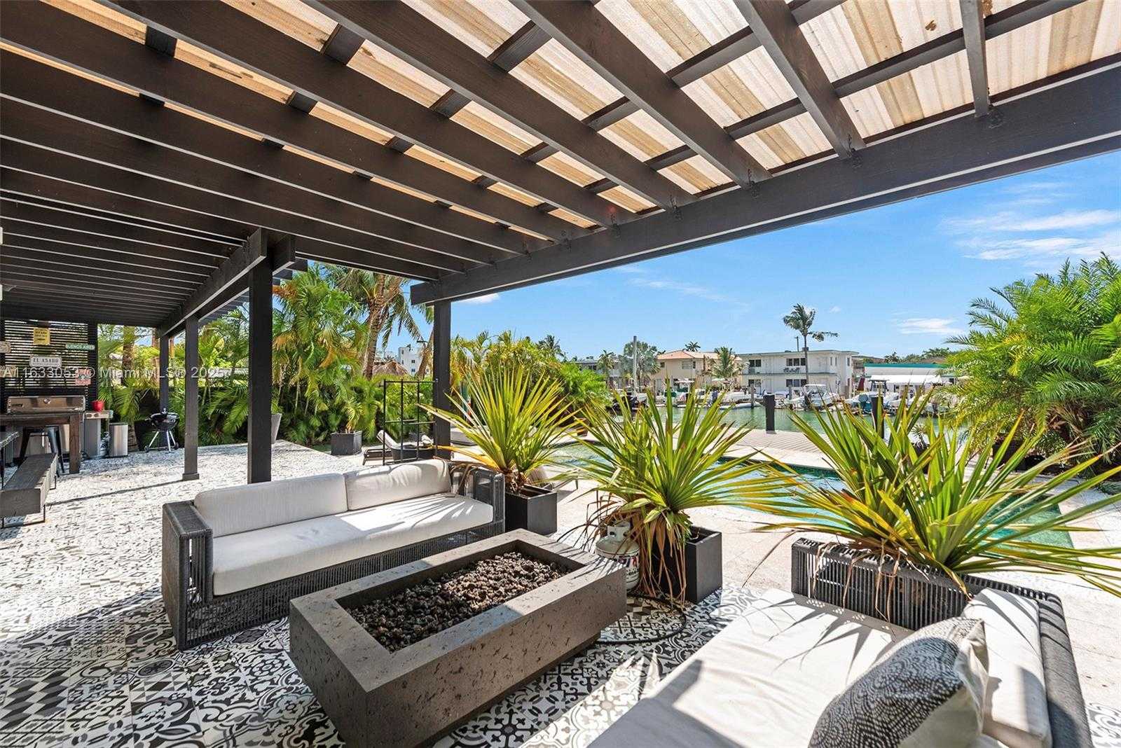 Small Image of 970 SOUTH SHORE DR, Miami Beach Number 12