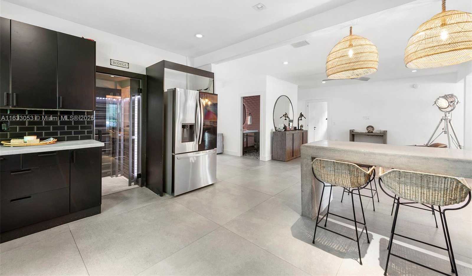 Small Image of 970 SOUTH SHORE DR, Miami Beach Number 23