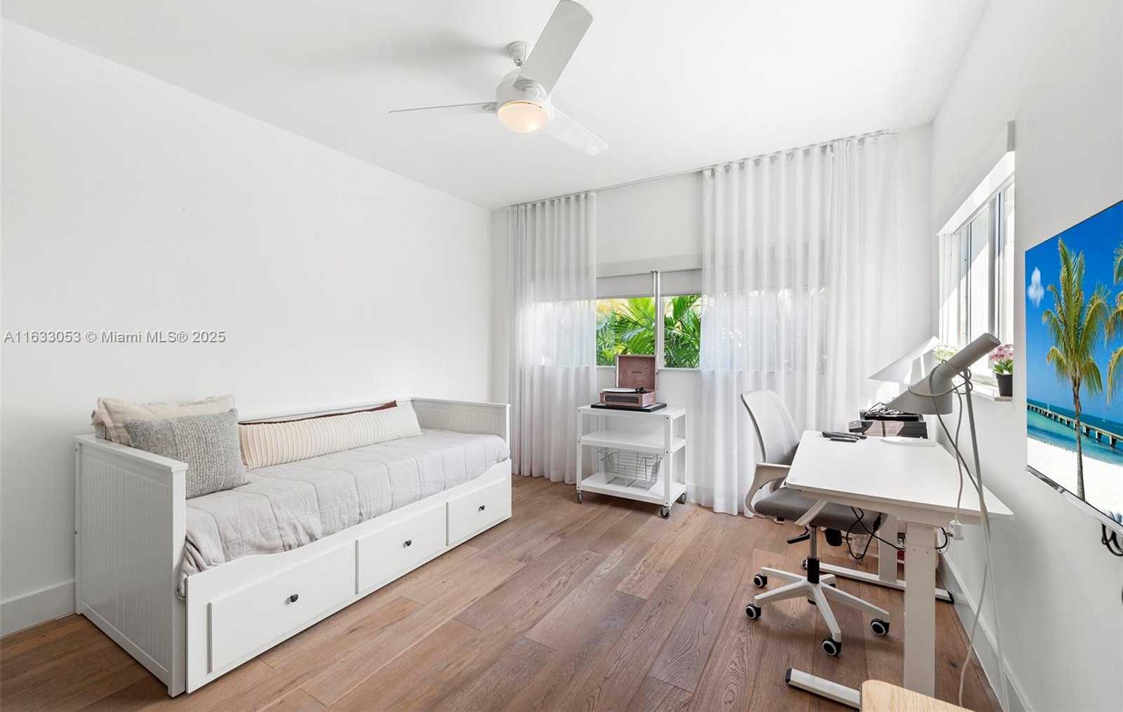 Small Image of 970 SOUTH SHORE DR, Miami Beach Number 34