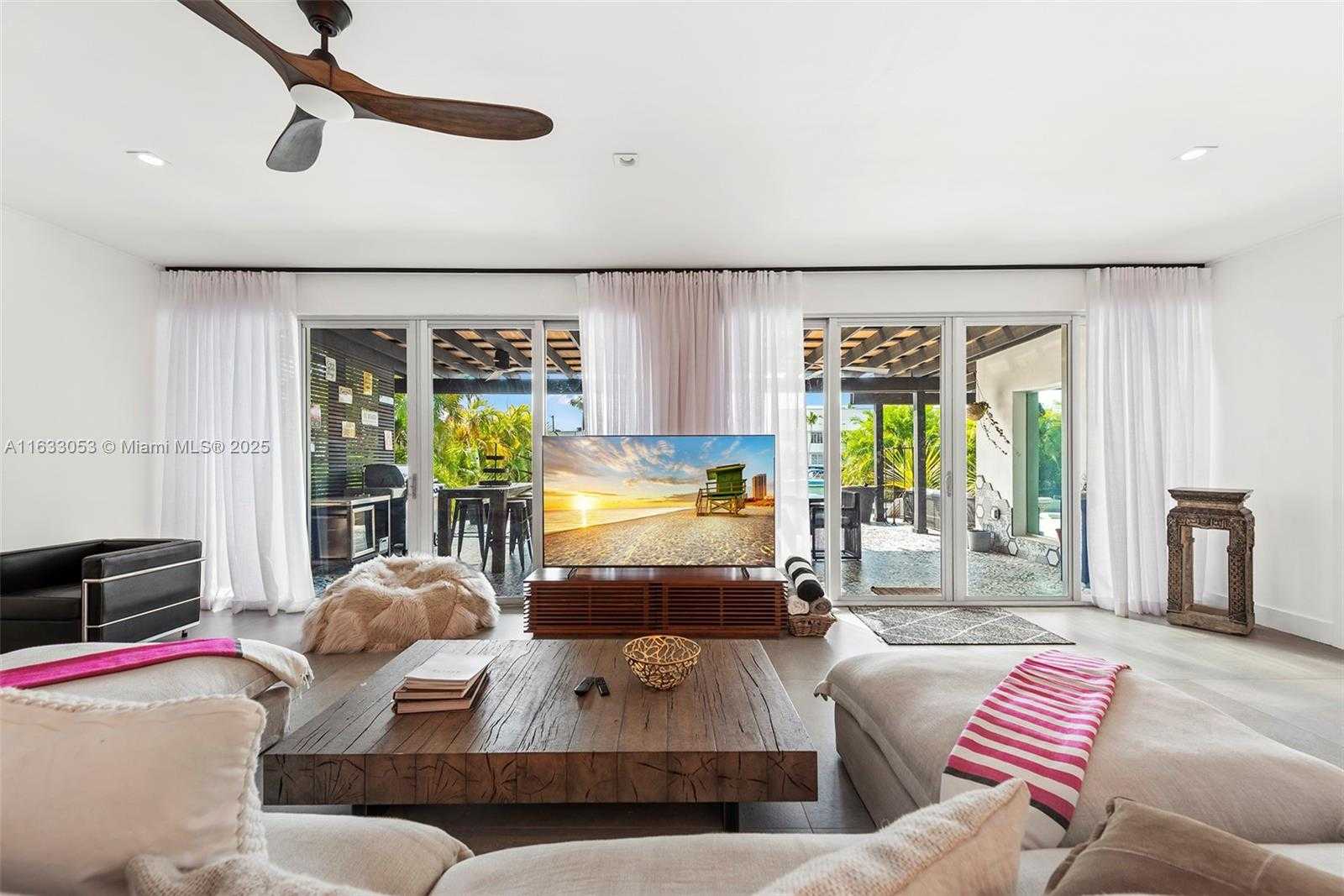 Small Image of 970 SOUTH SHORE DR, Miami Beach Number 4