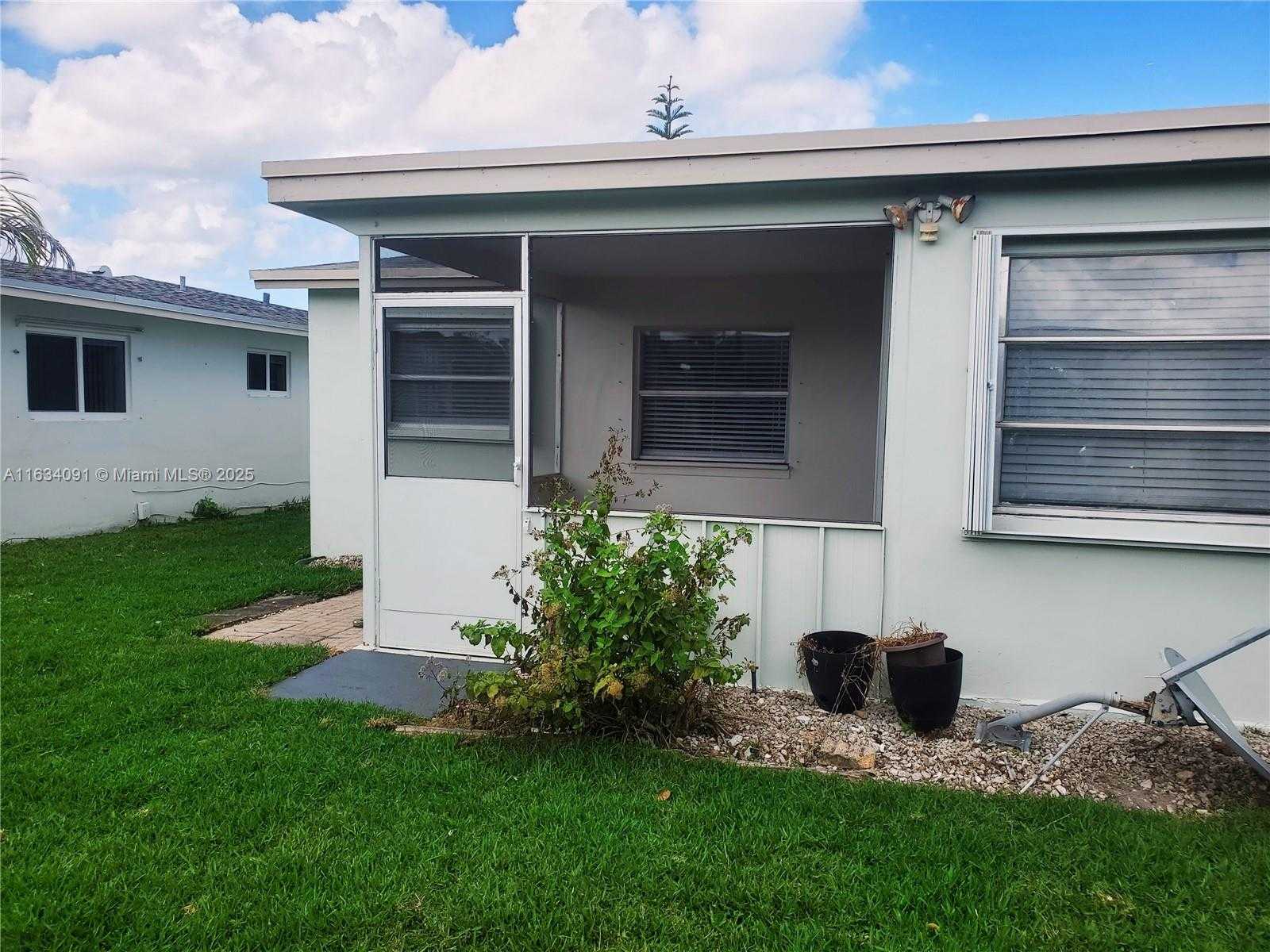 Small Image of 6930 NORTH WEST 11TH CT, Margate Number 22