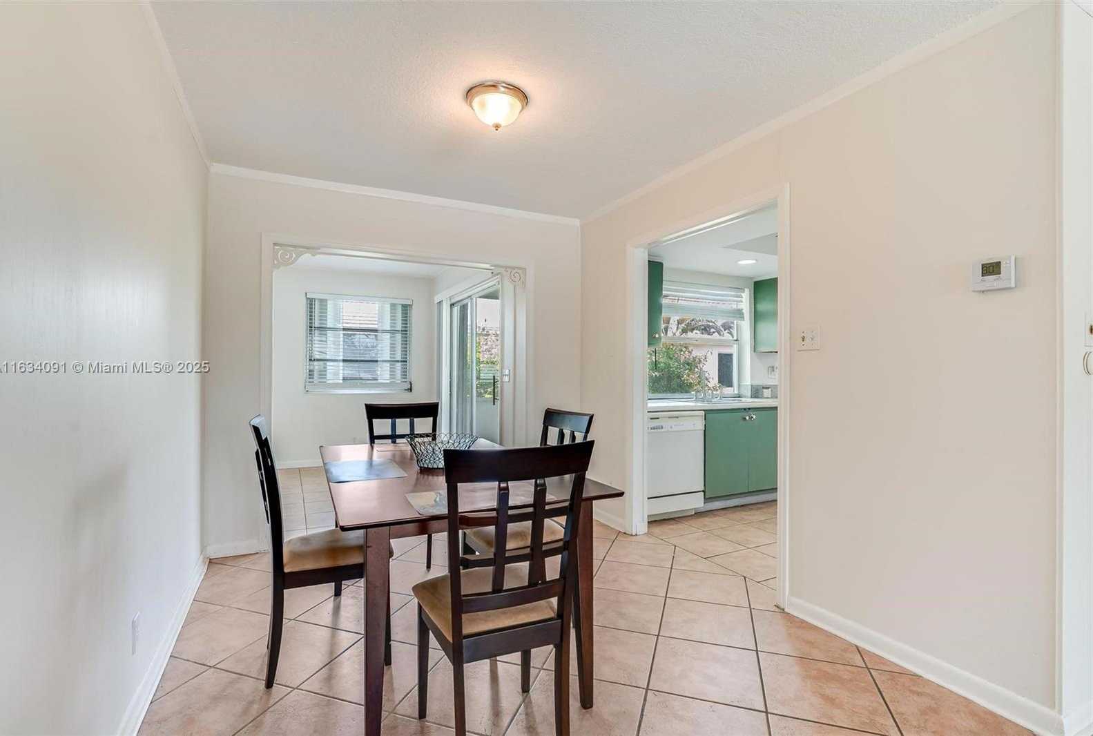 Small Image of 6930 NORTH WEST 11TH CT, Margate Number 5