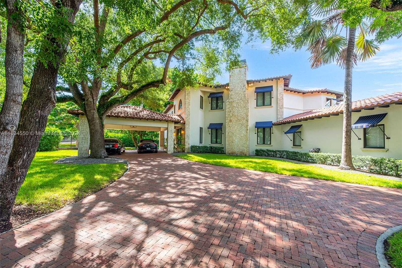 Small Image of 6700 GRANADA BLVD, Coral Gables Number 2