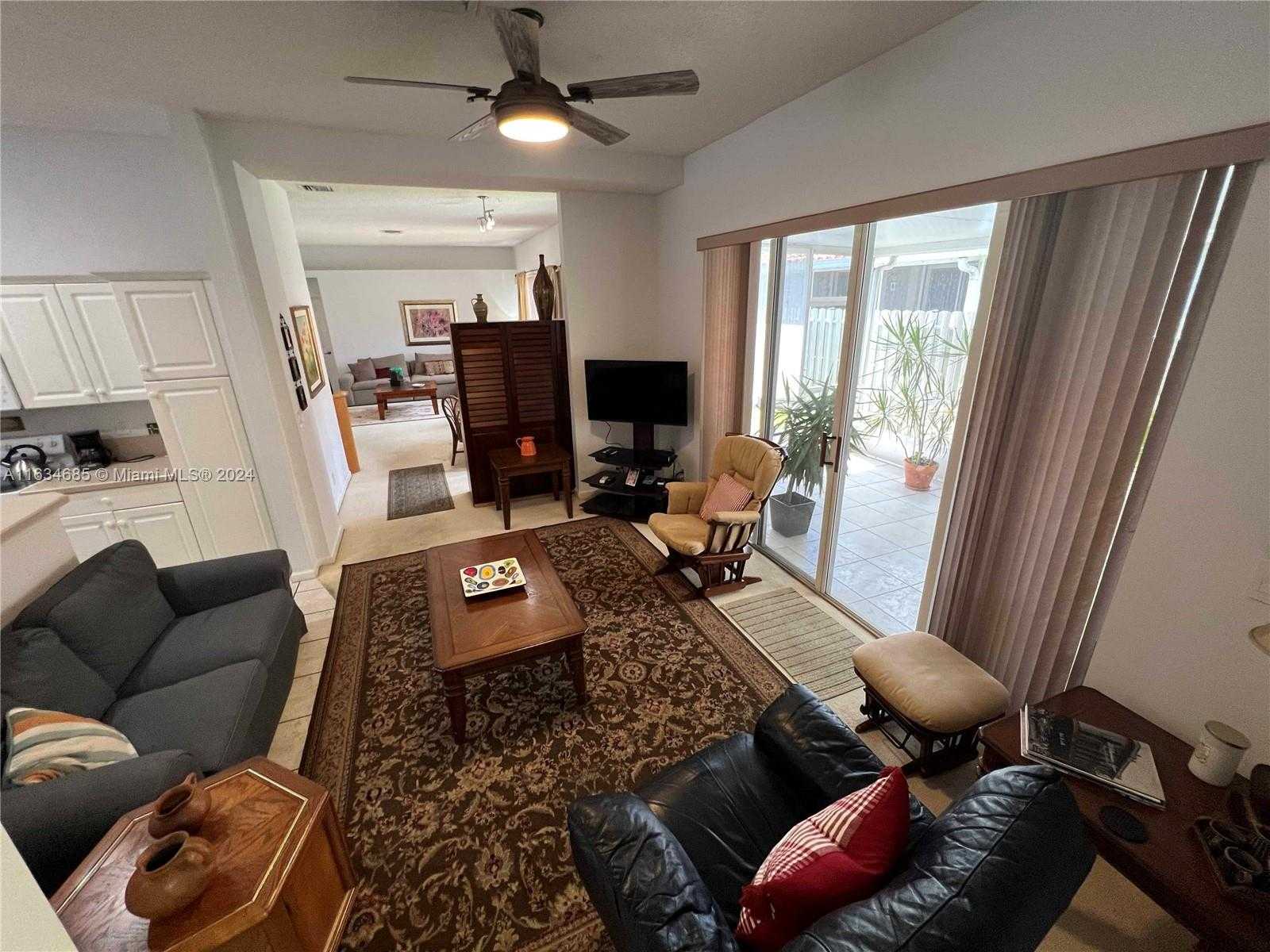 Small Image of 3428 SAHARA SPRINGS BLVD, Pompano Beach Number 11