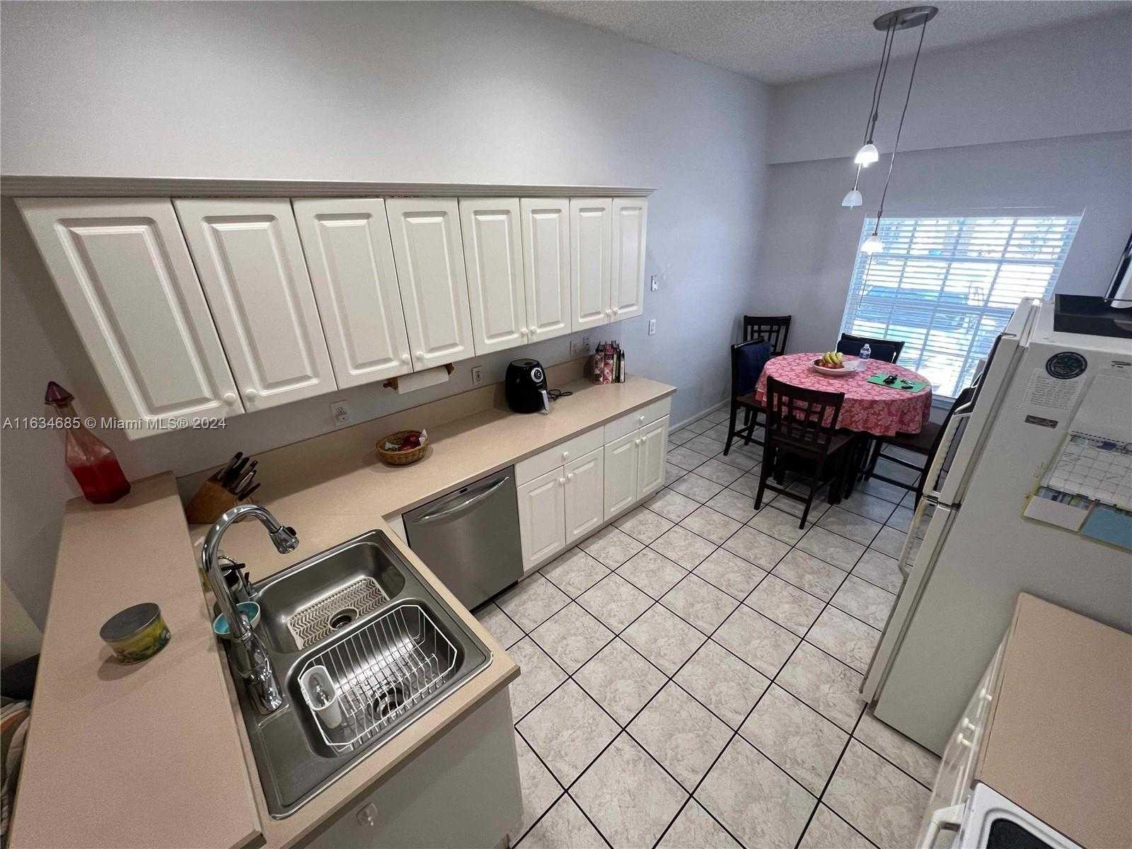 Small Image of 3428 SAHARA SPRINGS BLVD, Pompano Beach Number 15