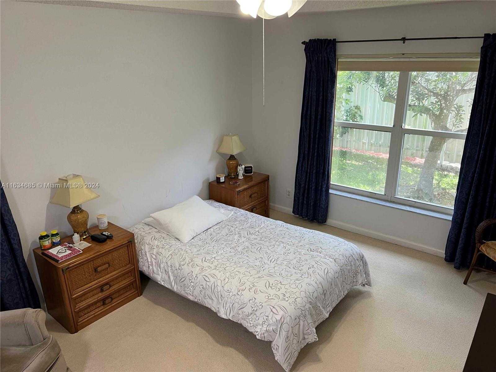 Small Image of 3428 SAHARA SPRINGS BLVD, Pompano Beach Number 19