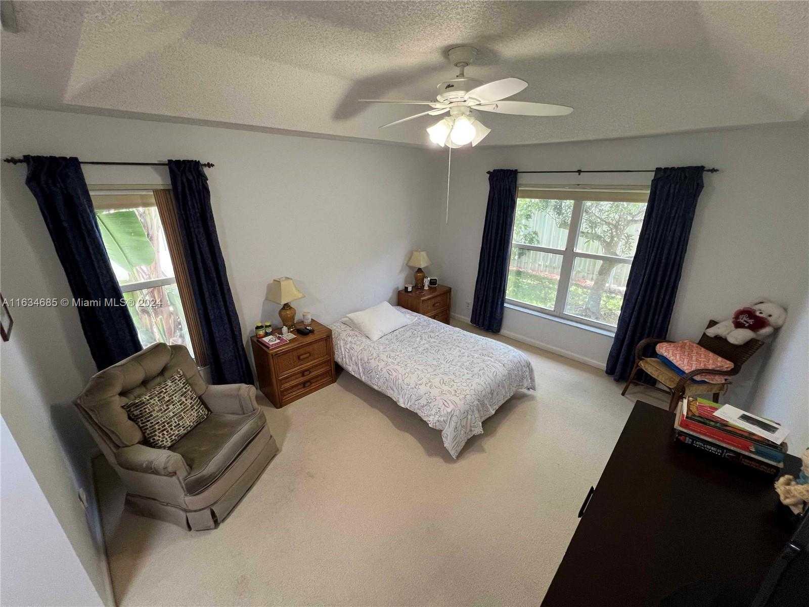 Small Image of 3428 SAHARA SPRINGS BLVD, Pompano Beach Number 21