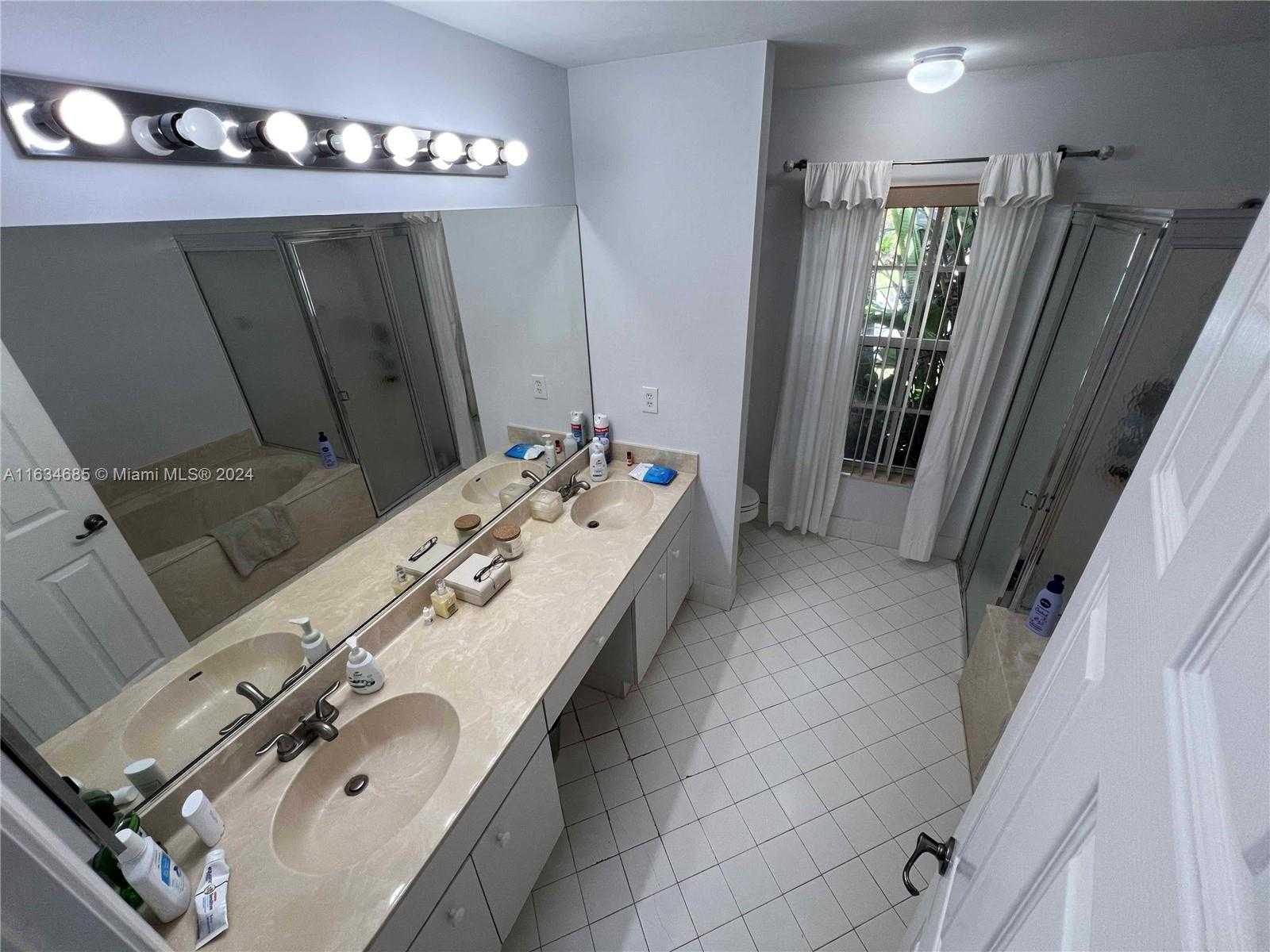 Small Image of 3428 SAHARA SPRINGS BLVD, Pompano Beach Number 23