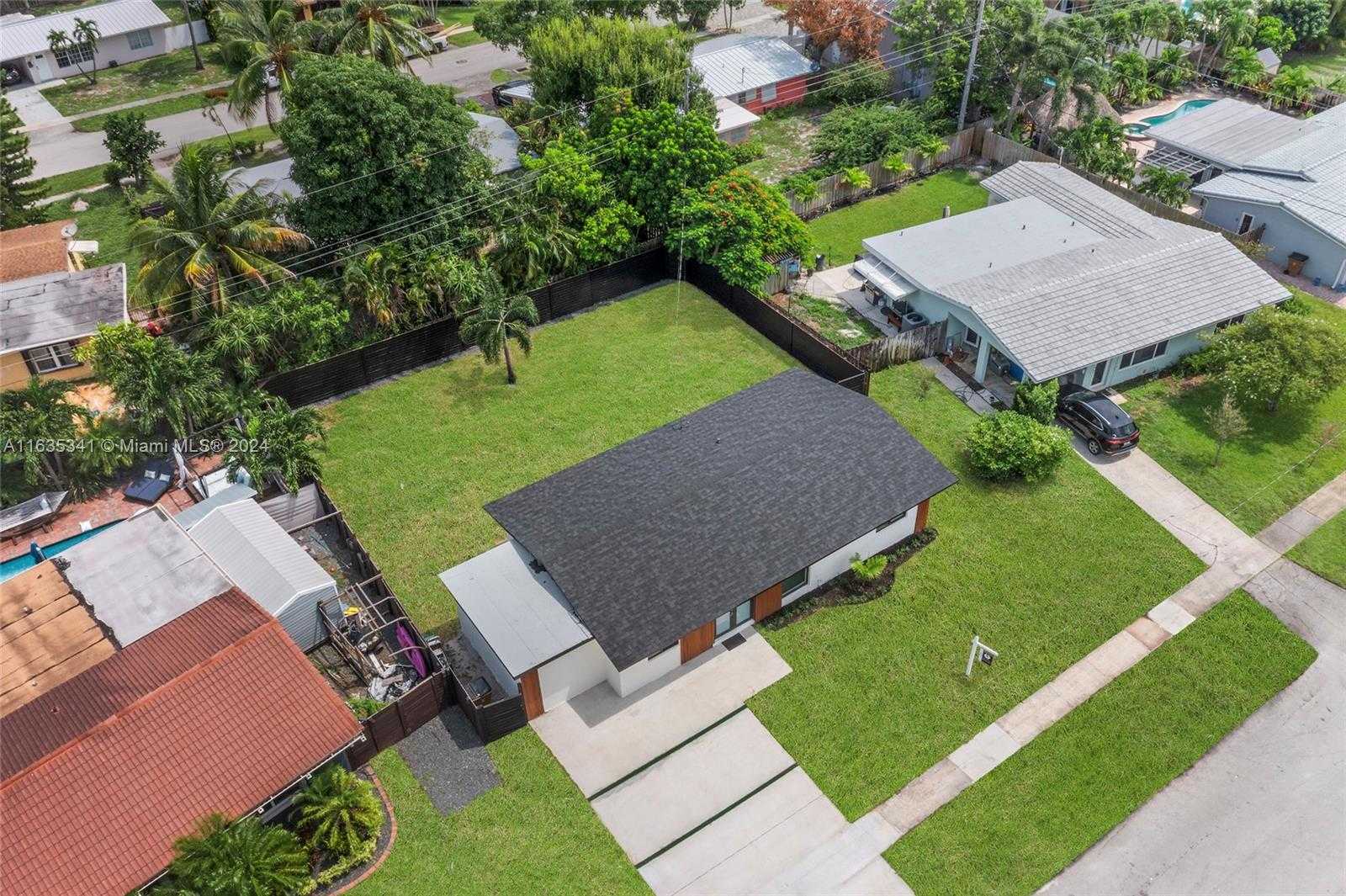 Small Image of 949 SOUTH EAST 5TH ST, Deerfield Beach Number 27