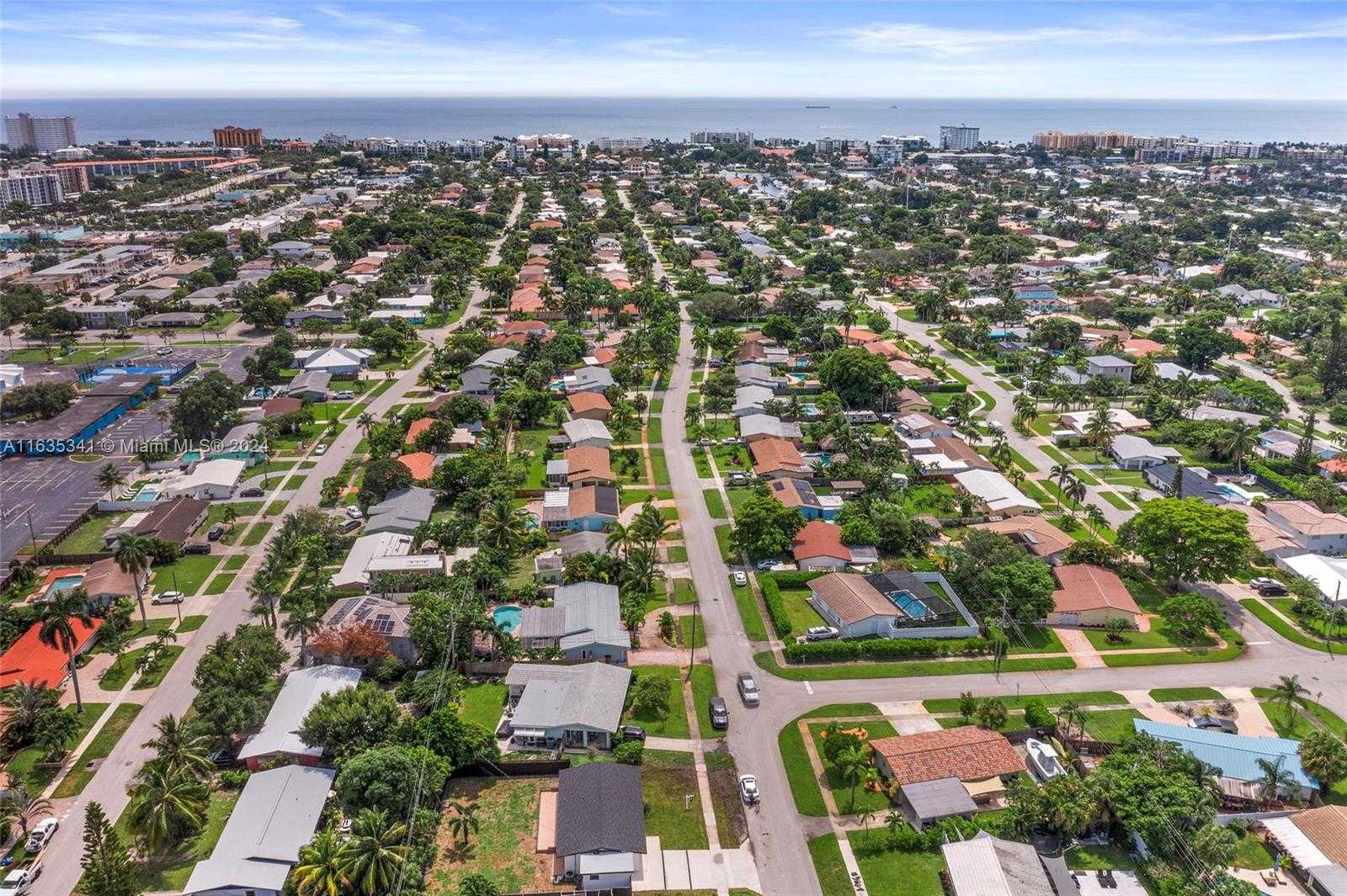 Small Image of 949 SOUTH EAST 5TH ST, Deerfield Beach Number 30