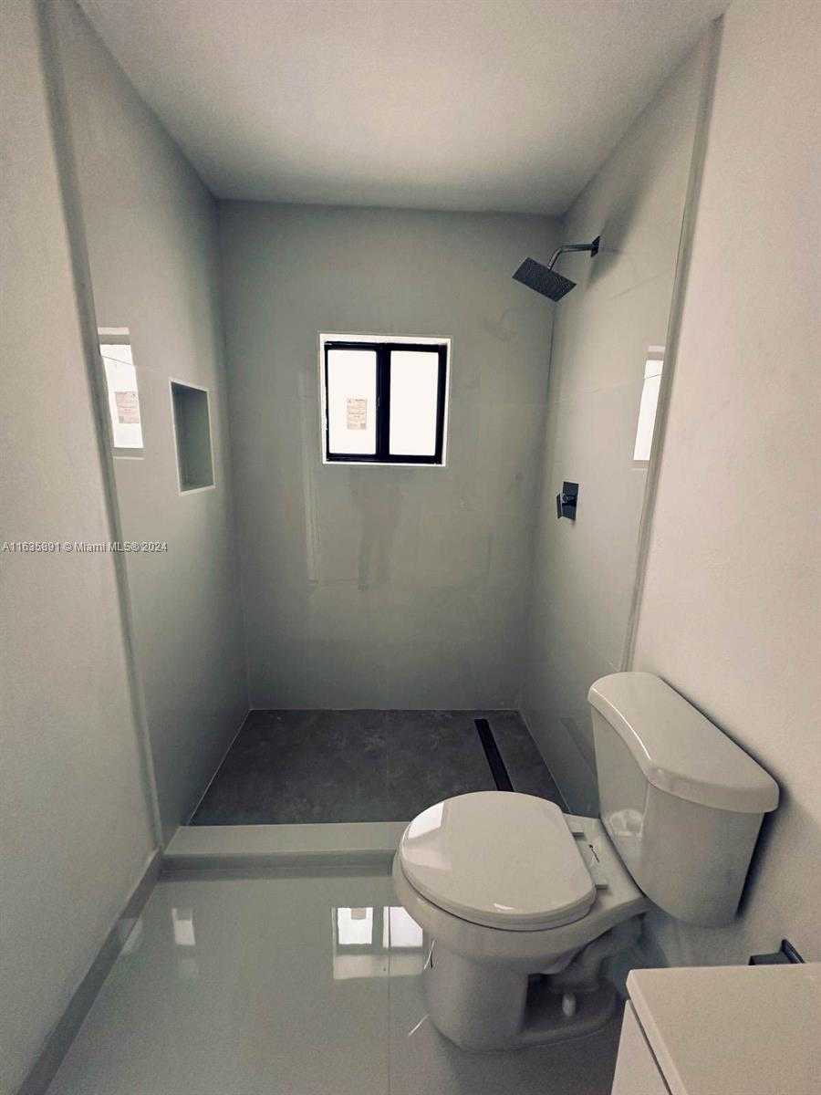 Imagen de Pequeño Objeto