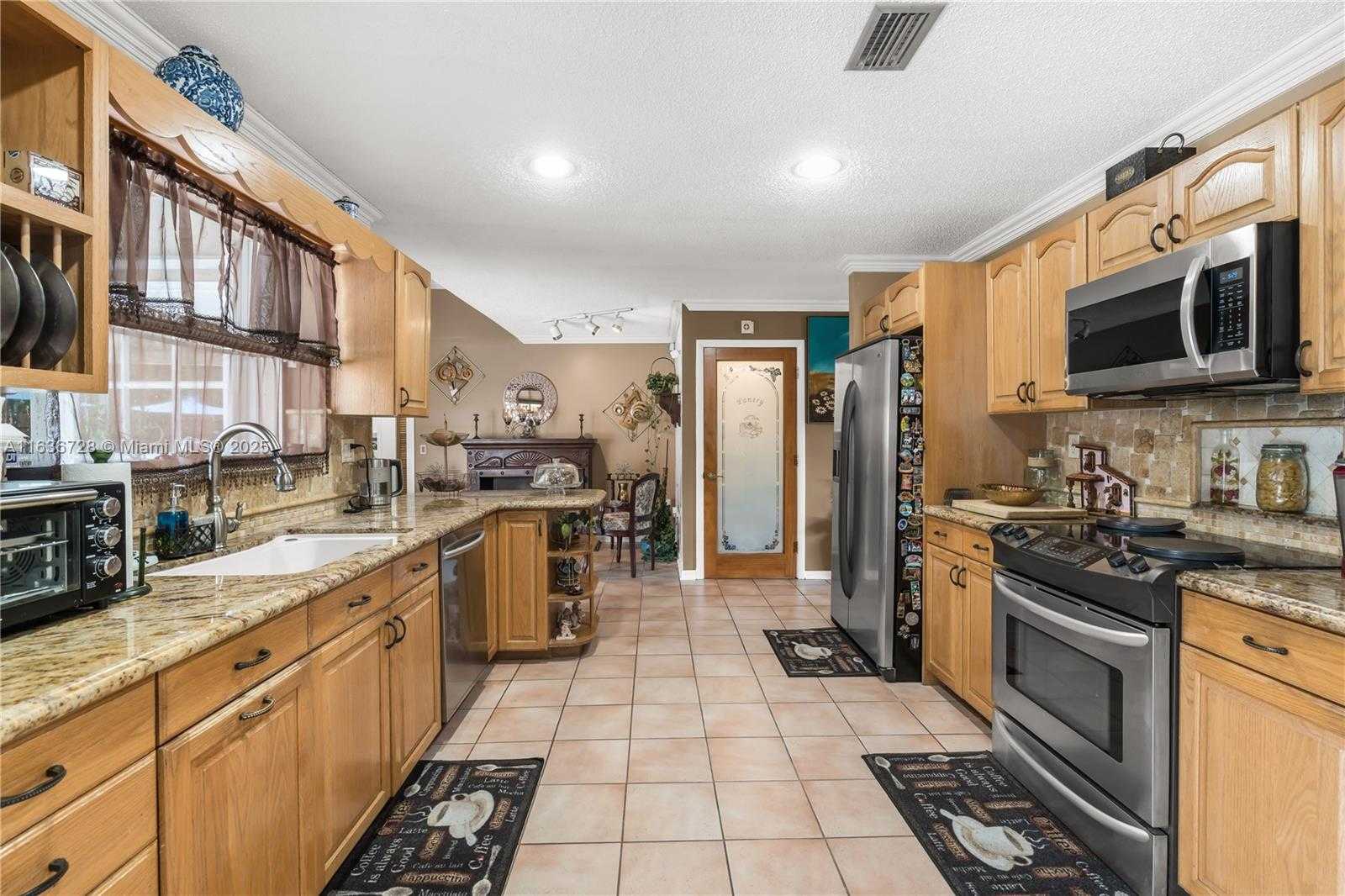 Small Image of 12861 SOUTH WEST 149TH ST, Miami Number 12