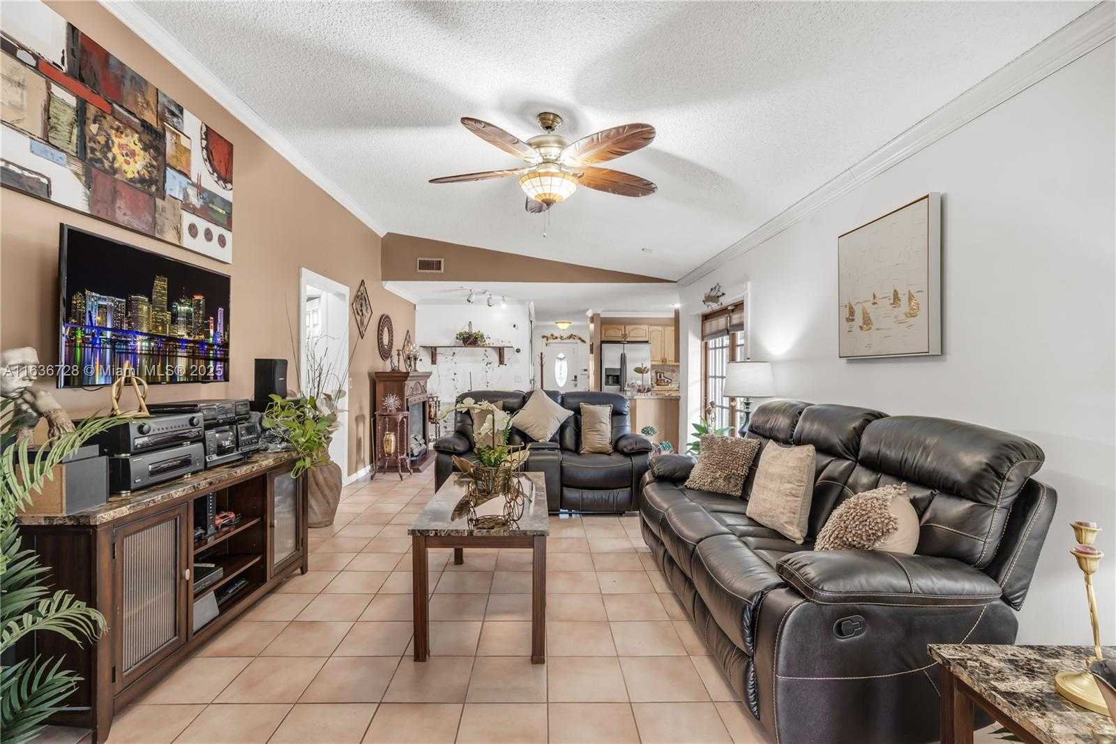 Small Image of 12861 SOUTH WEST 149TH ST, Miami Number 16