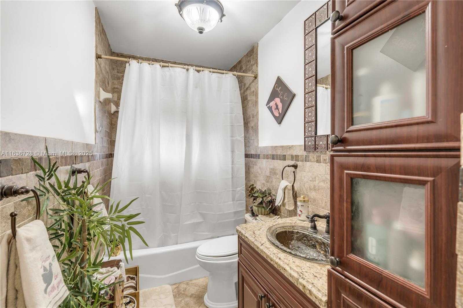 Small Image of 12861 SOUTH WEST 149TH ST, Miami Number 25