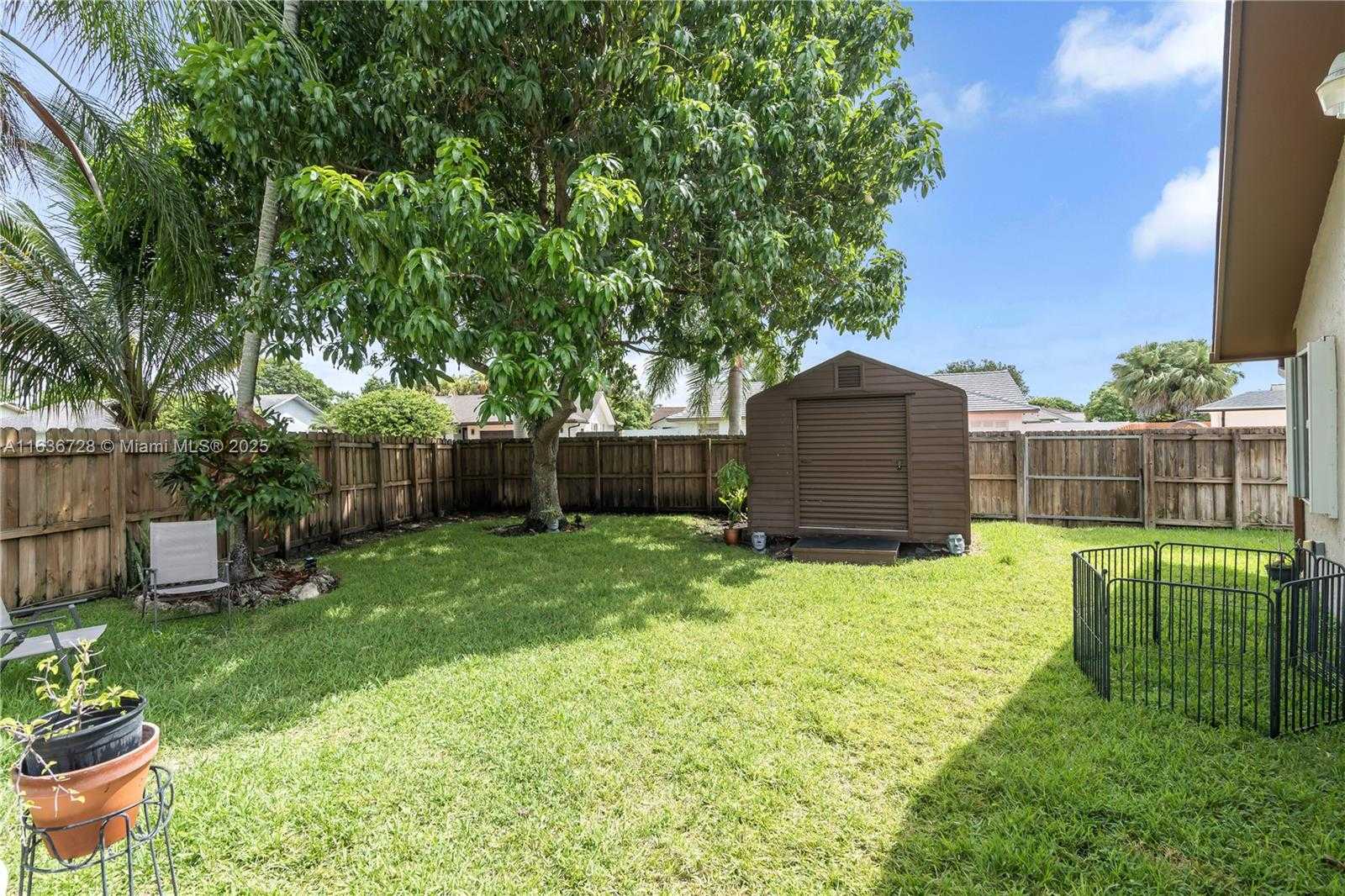 Small Image of 12861 SOUTH WEST 149TH ST, Miami Number 31