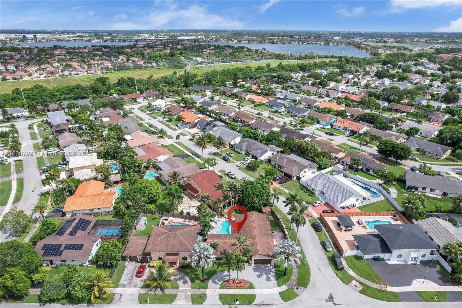 Small Image of 12861 SOUTH WEST 149TH ST, Miami Number 34