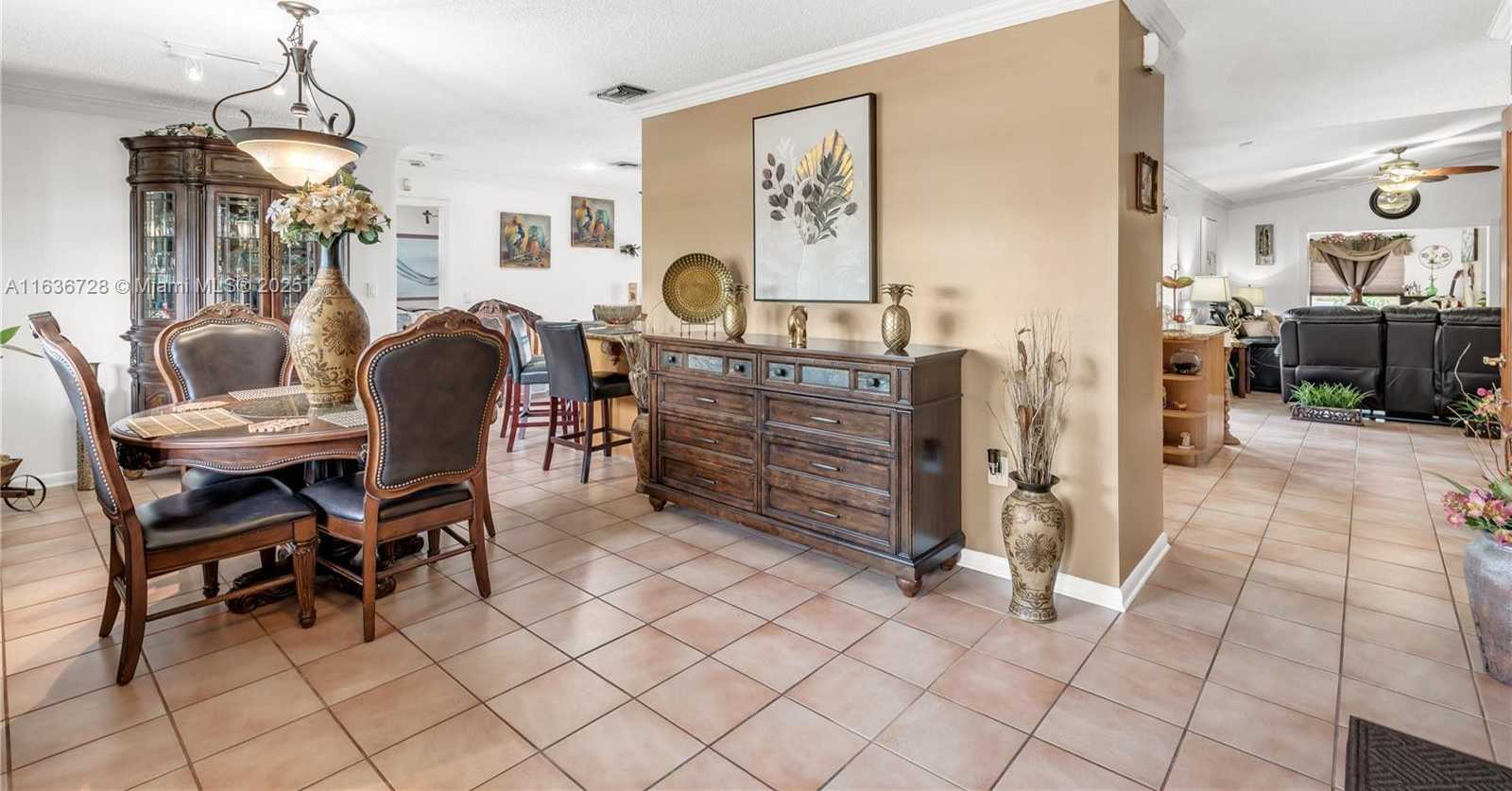 Small Image of 12861 SOUTH WEST 149TH ST, Miami Number 4