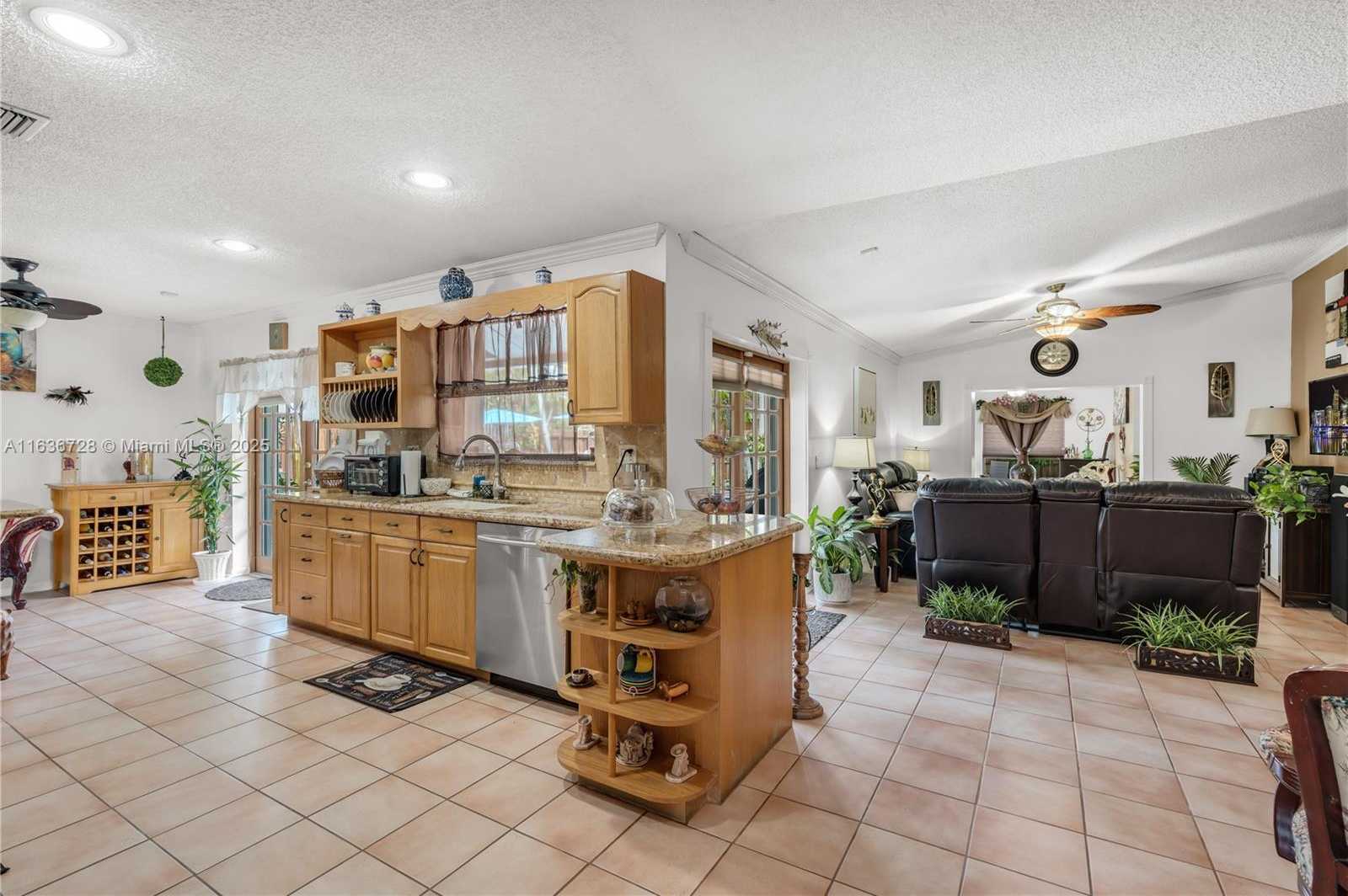 Small Image of 12861 SOUTH WEST 149TH ST, Miami Number 9