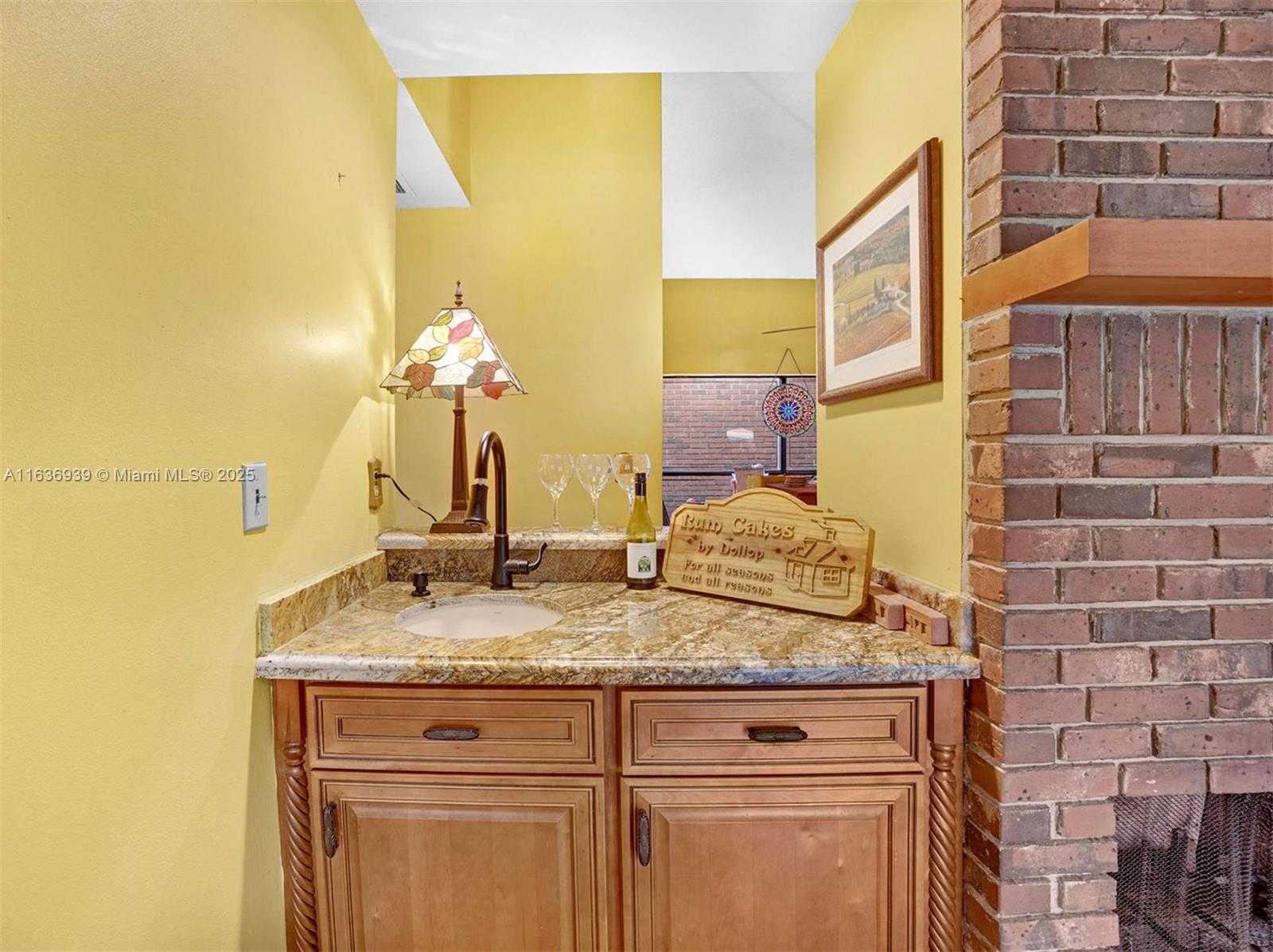 Small Image of 3440 EAST POINT DR, Cooper City Number 11