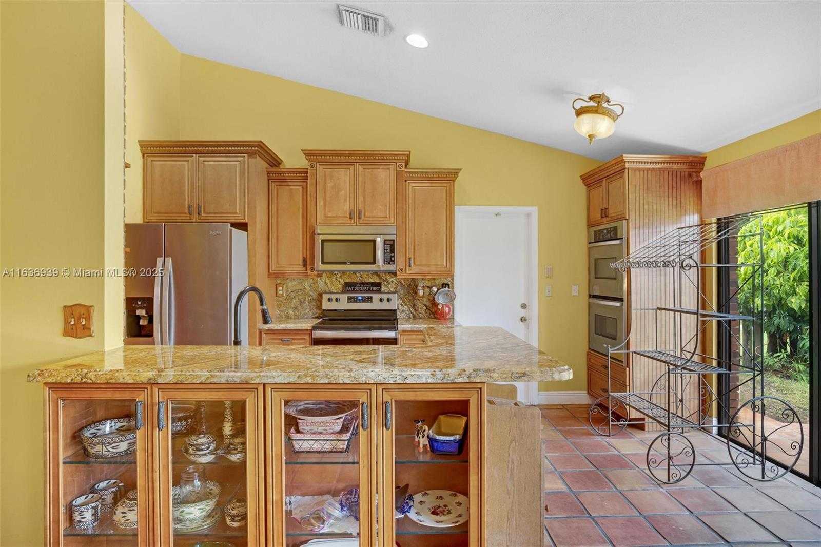 Small Image of 3440 EAST POINT DR, Cooper City Number 13
