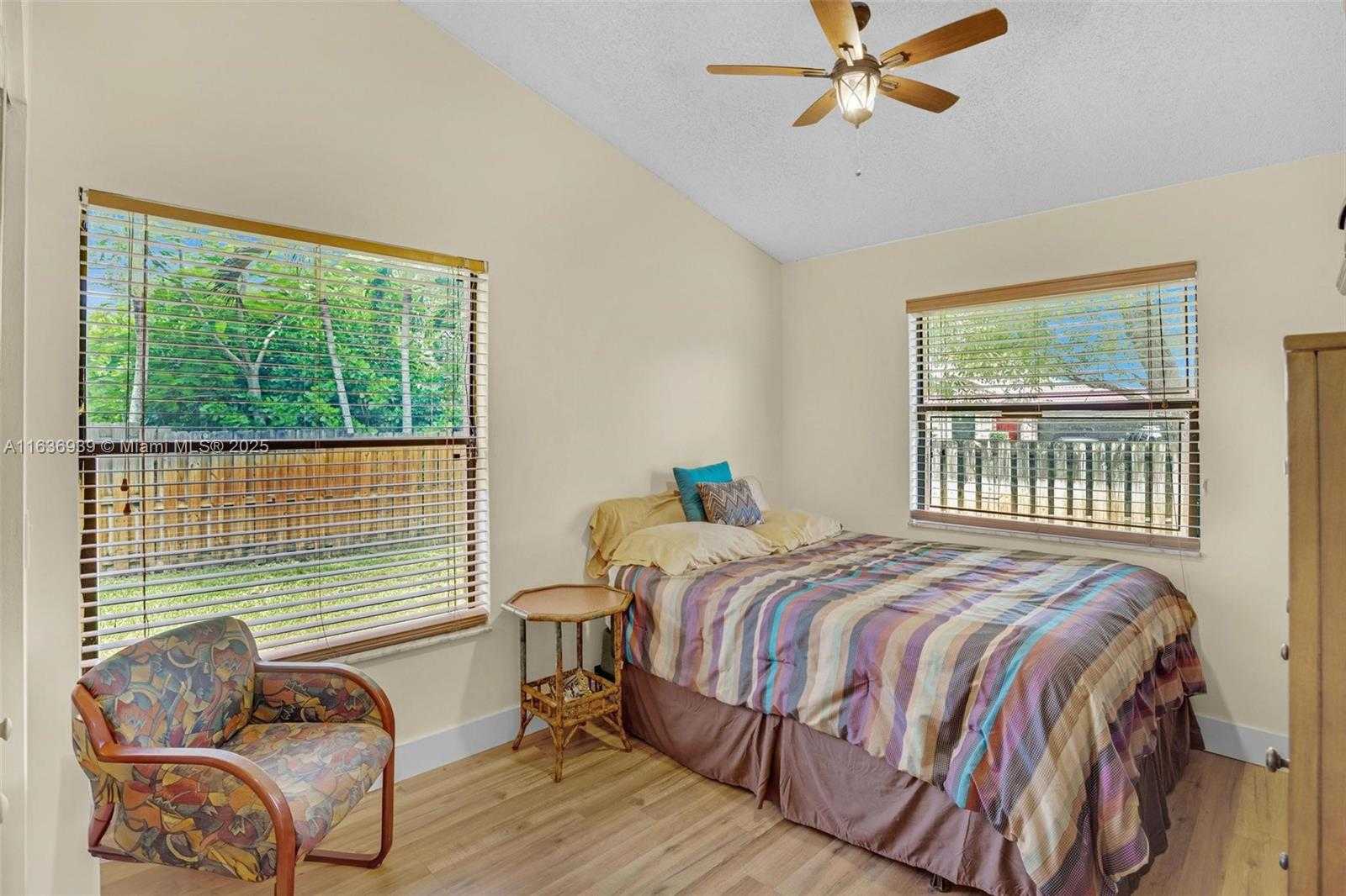 Small Image of 3440 EAST POINT DR, Cooper City Number 23