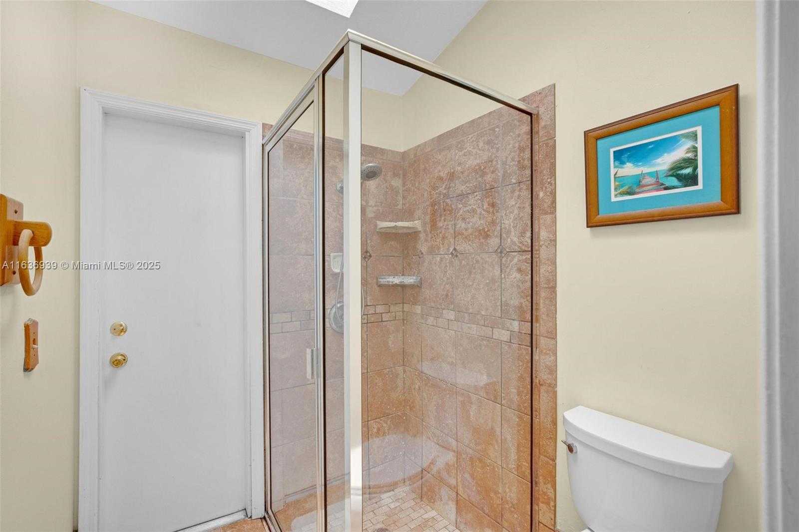 Small Image of 3440 EAST POINT DR, Cooper City Number 27