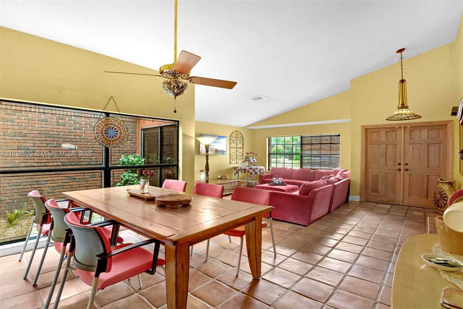 Small Image of 3440 EAST POINT DR, Cooper City Number 7