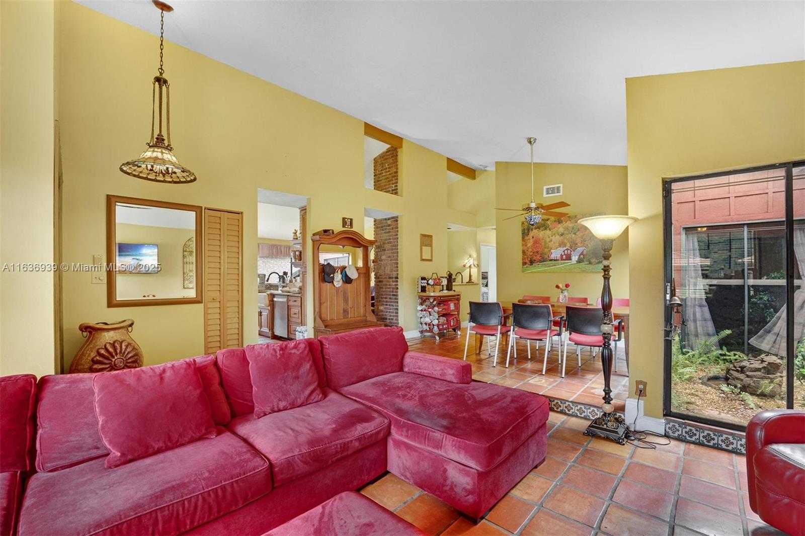 Small Image of 3440 EAST POINT DR, Cooper City Number 9