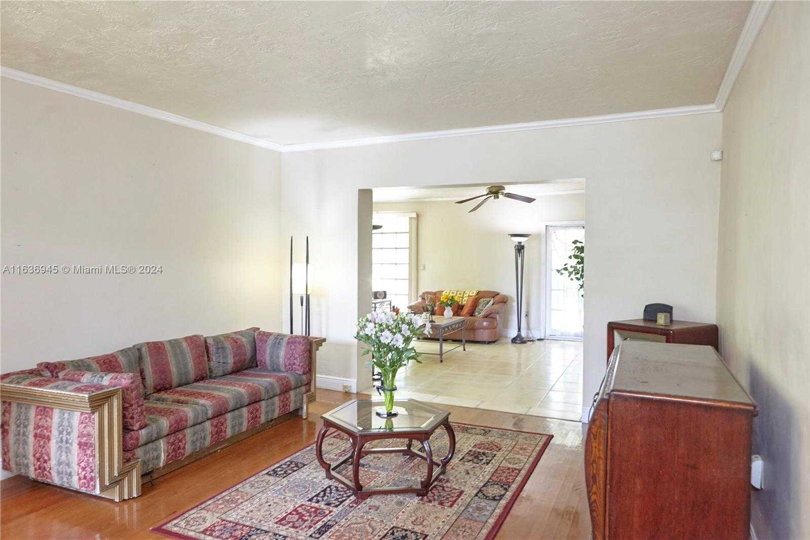 Small Image of 110, Coral Gables Number 22