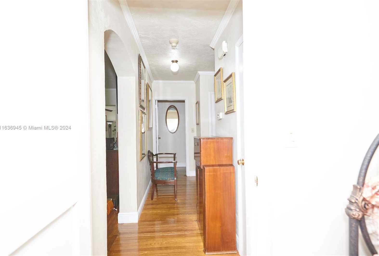 Small Image of 110, Coral Gables Number 30