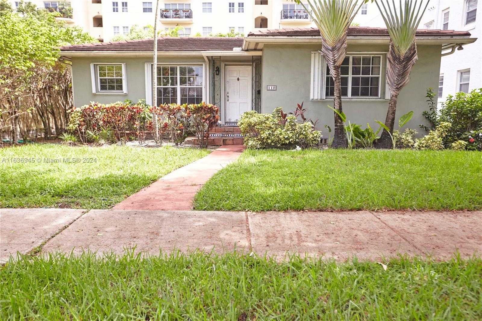 Small Image of 110, Coral Gables Number 7