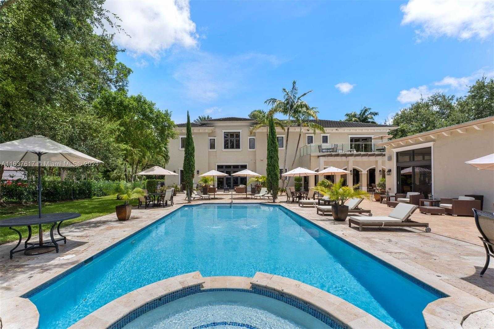 Small Image of 12110 SOUTH WEST 60TH CT, Pinecrest Number 47