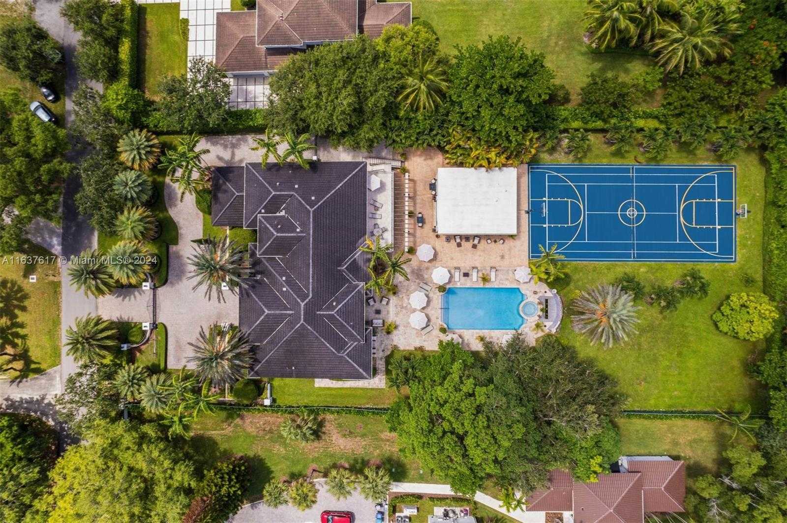 Small Image of 12110 SOUTH WEST 60TH CT, Pinecrest Number 50