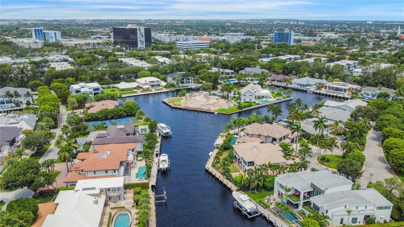 Small Image of 30 COMPASS PT, Fort Lauderdale Number 32