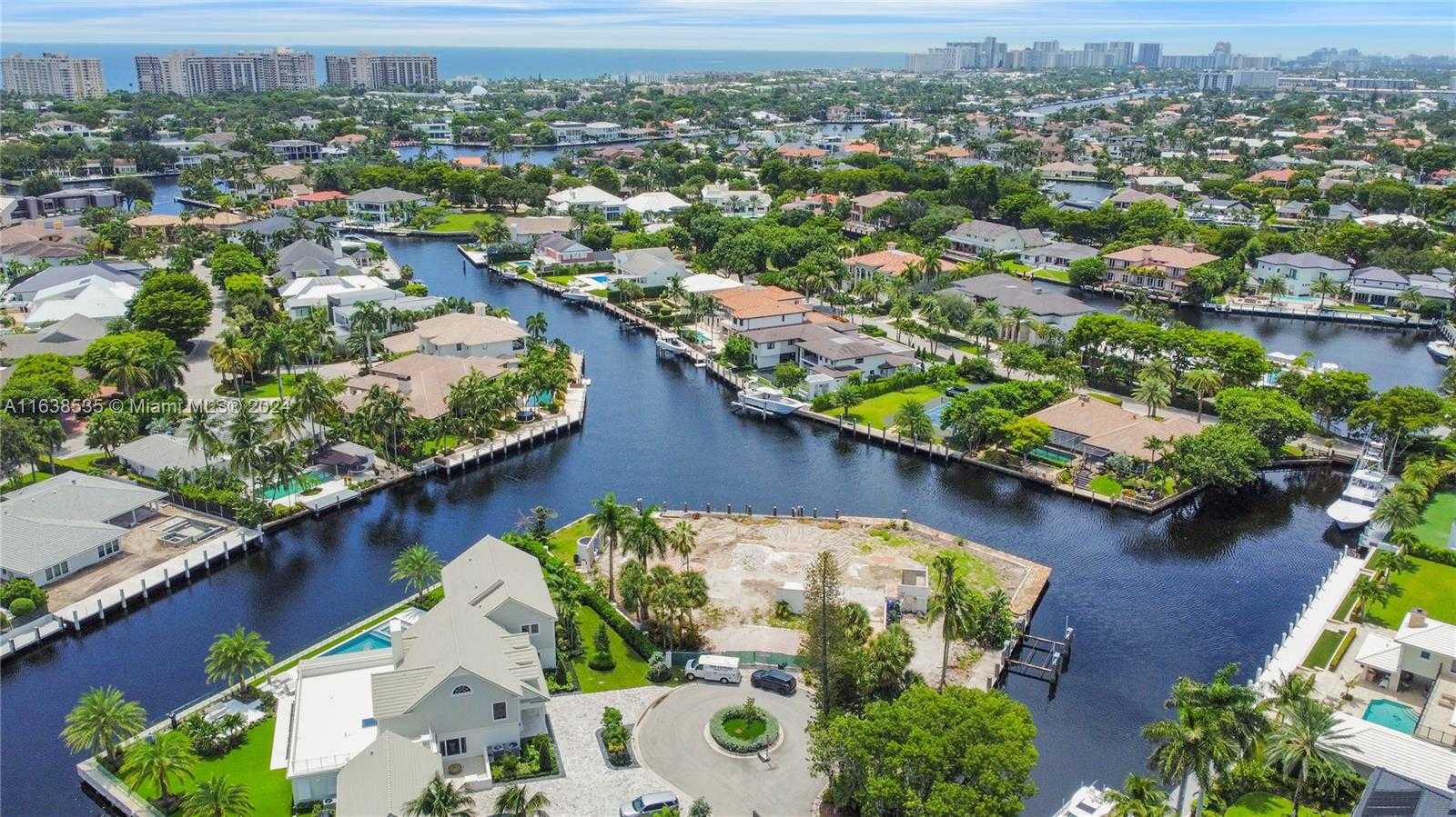 Small Image of 30 COMPASS PT, Fort Lauderdale Number 41