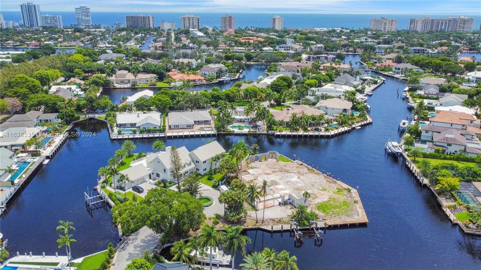 Small Image of 30 COMPASS PT, Fort Lauderdale Number 42