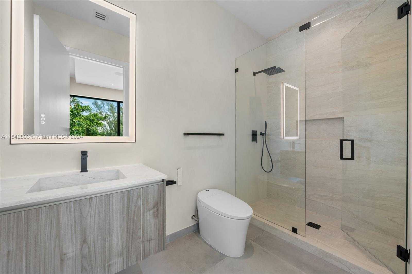 Small Image of 250 190th St, Sunny Isles Beach, FL 33160, USA Number 25
