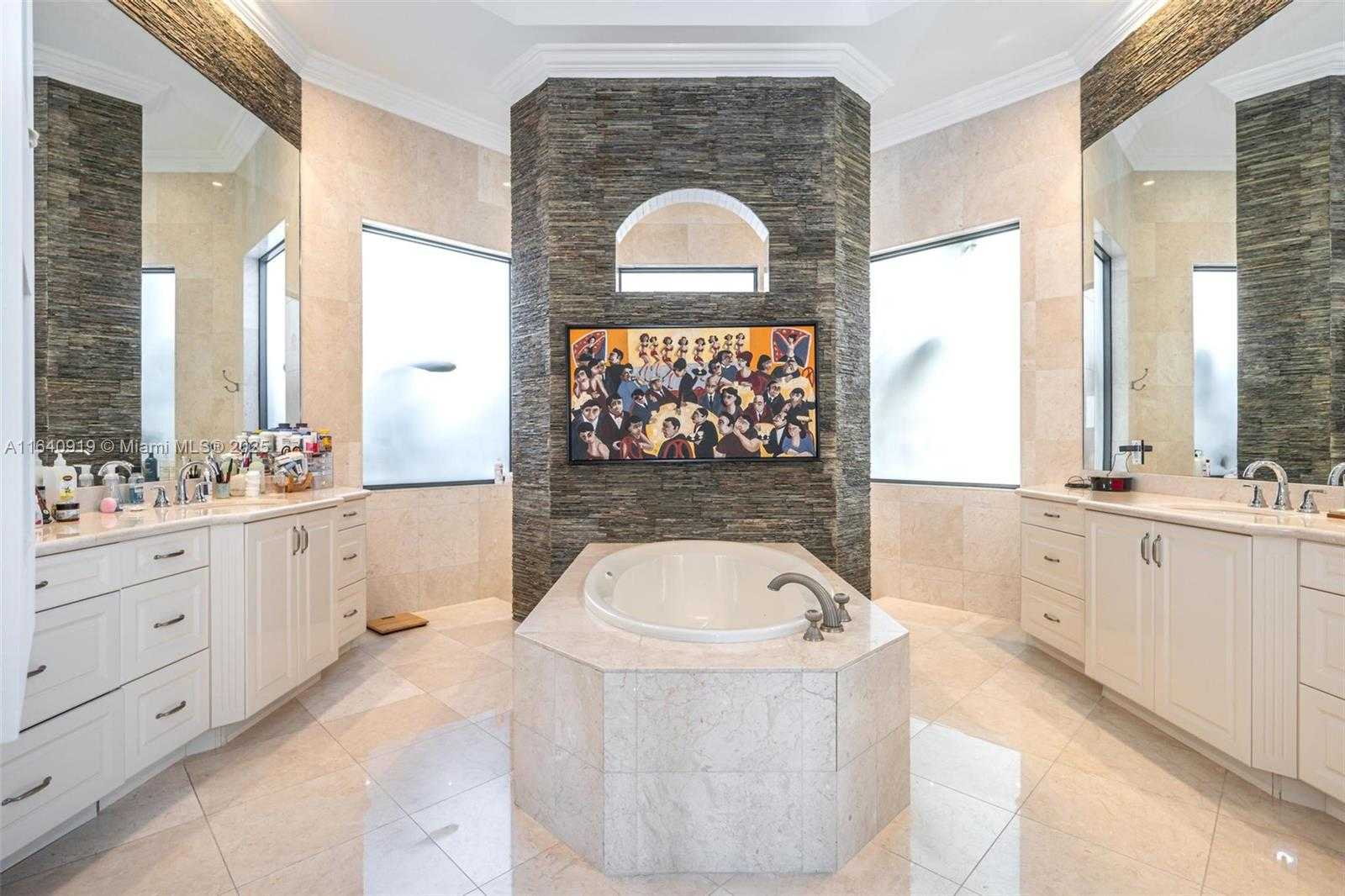 Small Image of 770 LEIGH PALM AVE, Plantation Number 31