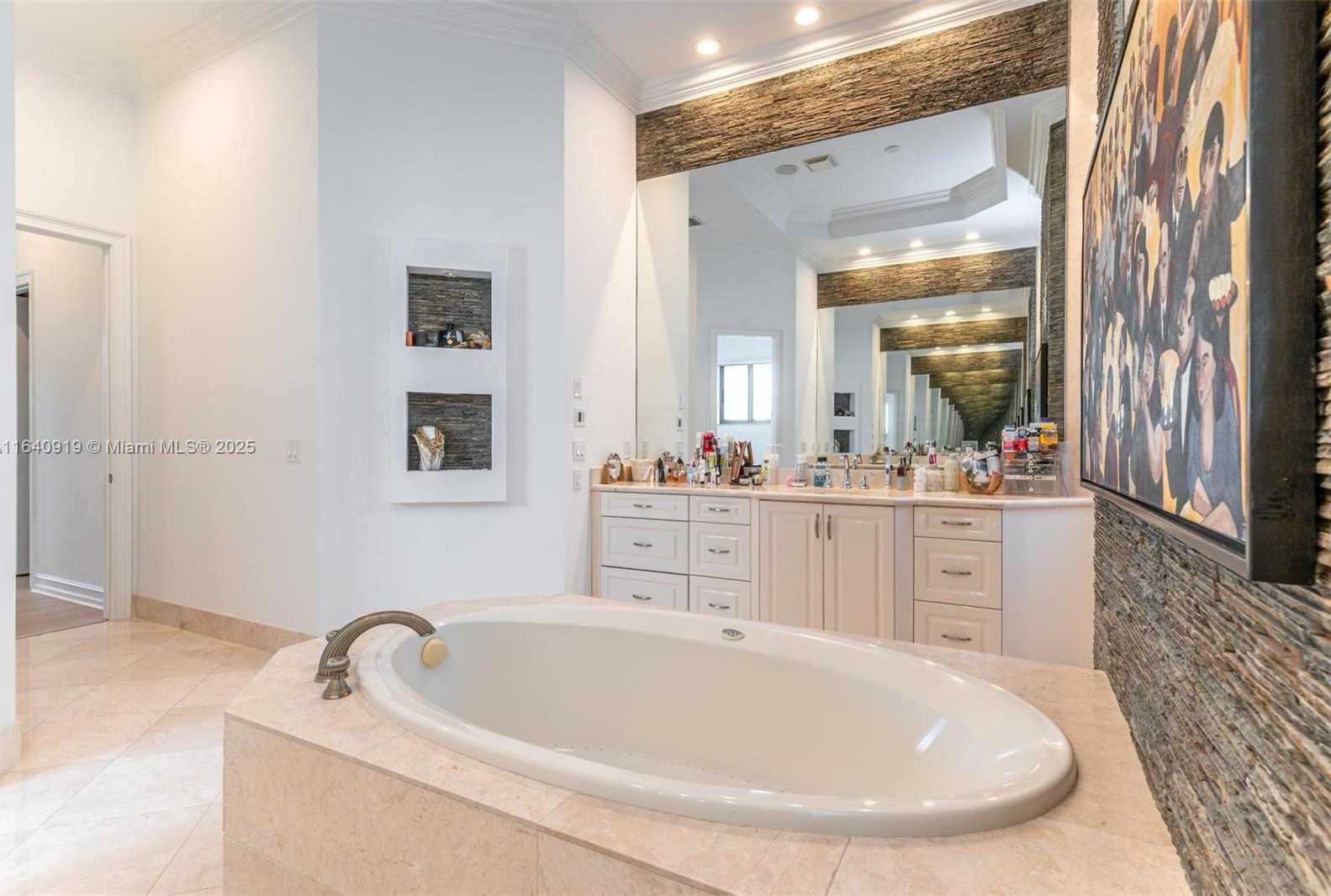 Small Image of 770 LEIGH PALM AVE, Plantation Number 32