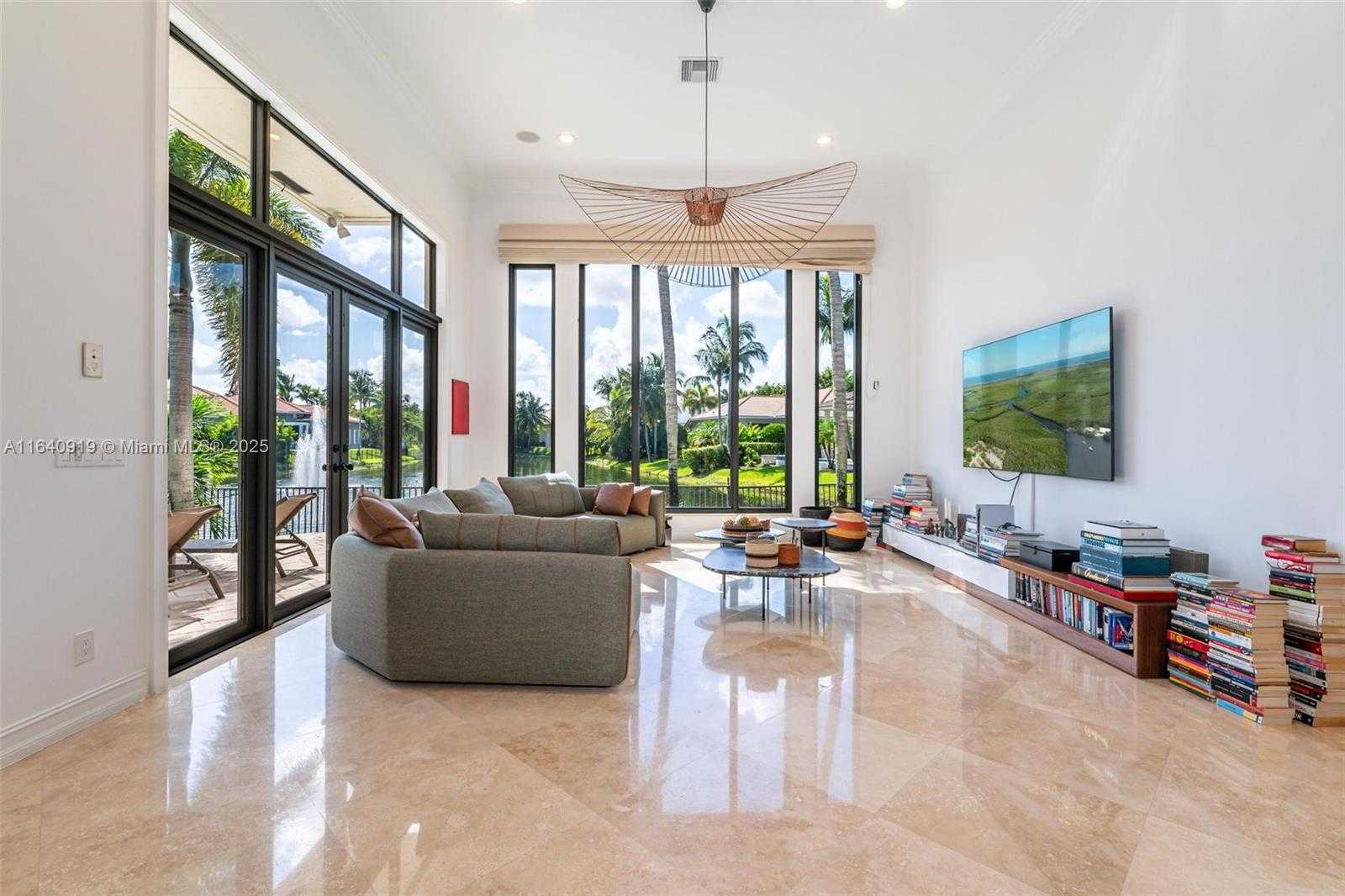 Small Image of 770 LEIGH PALM AVE, Plantation Number 4