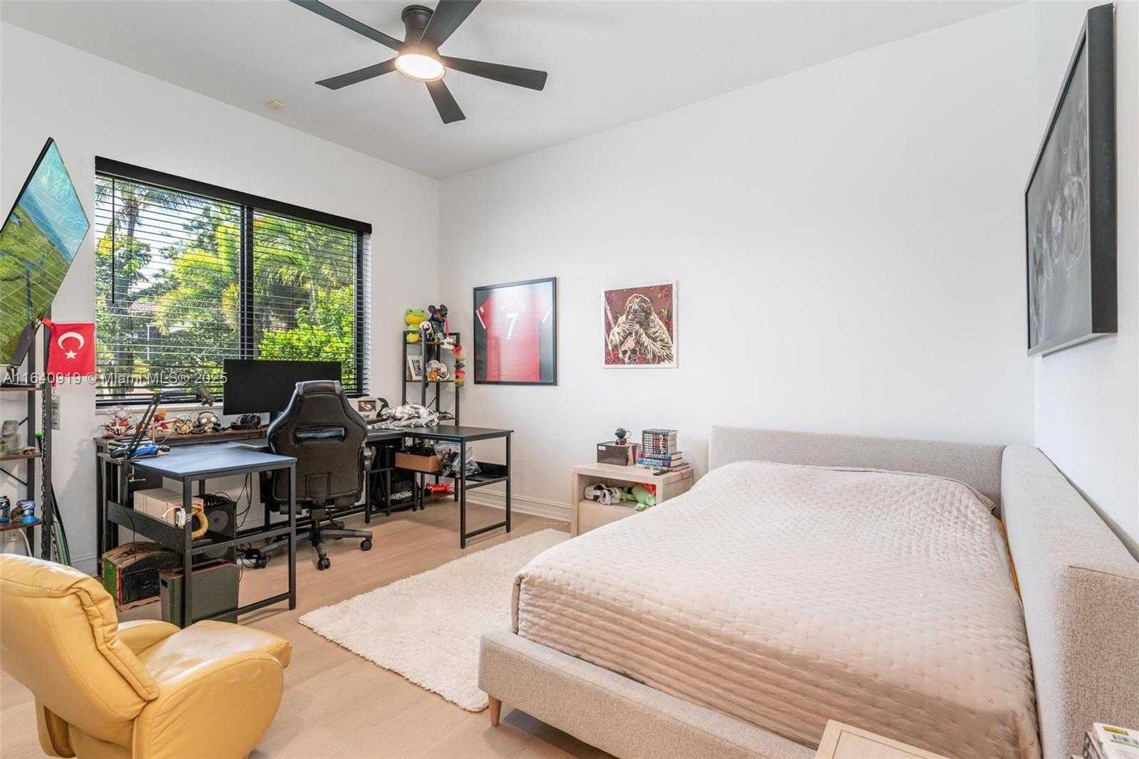 Small Image of 770 LEIGH PALM AVE, Plantation Number 42
