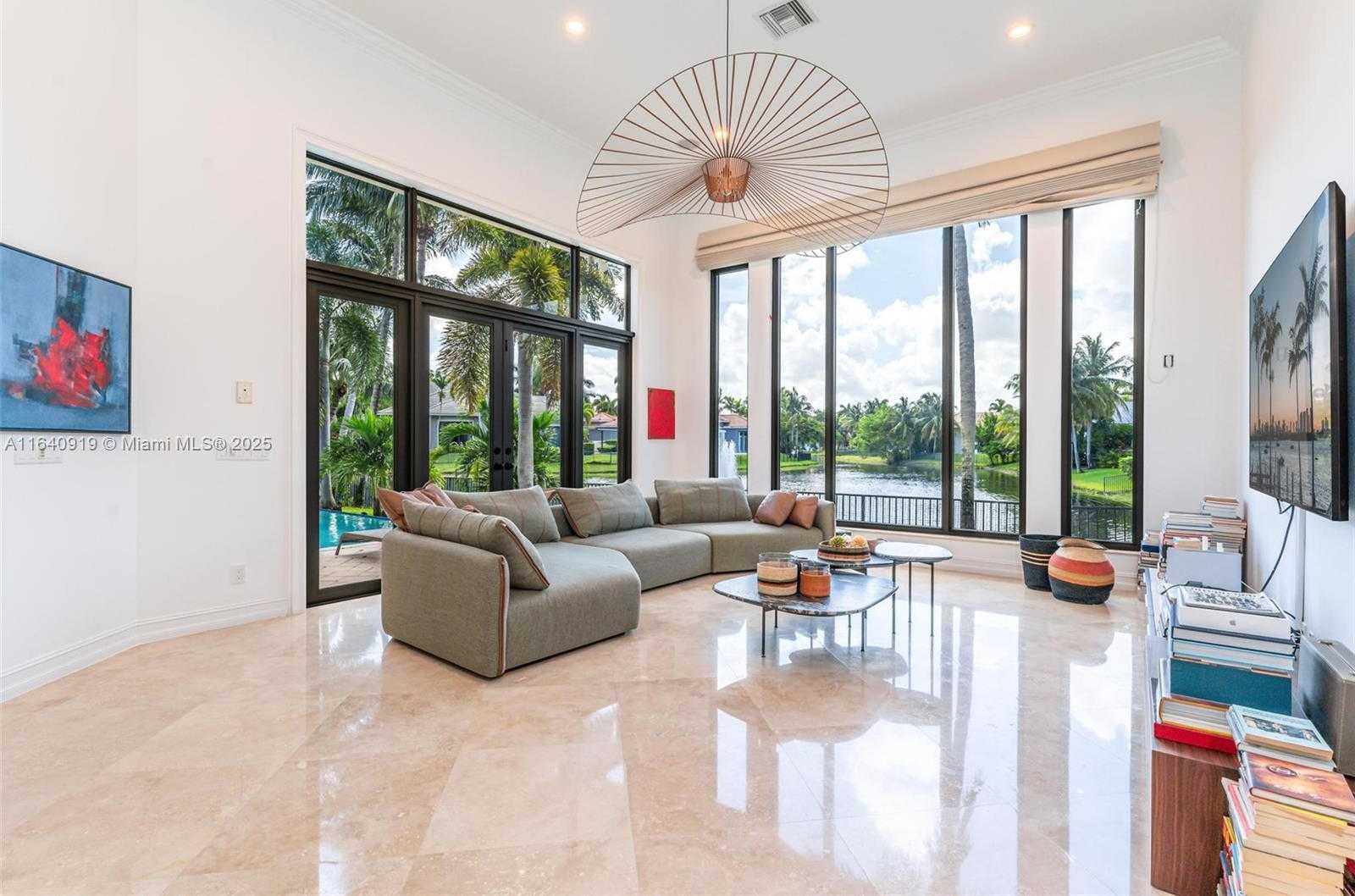 Small Image of 770 LEIGH PALM AVE, Plantation Number 49