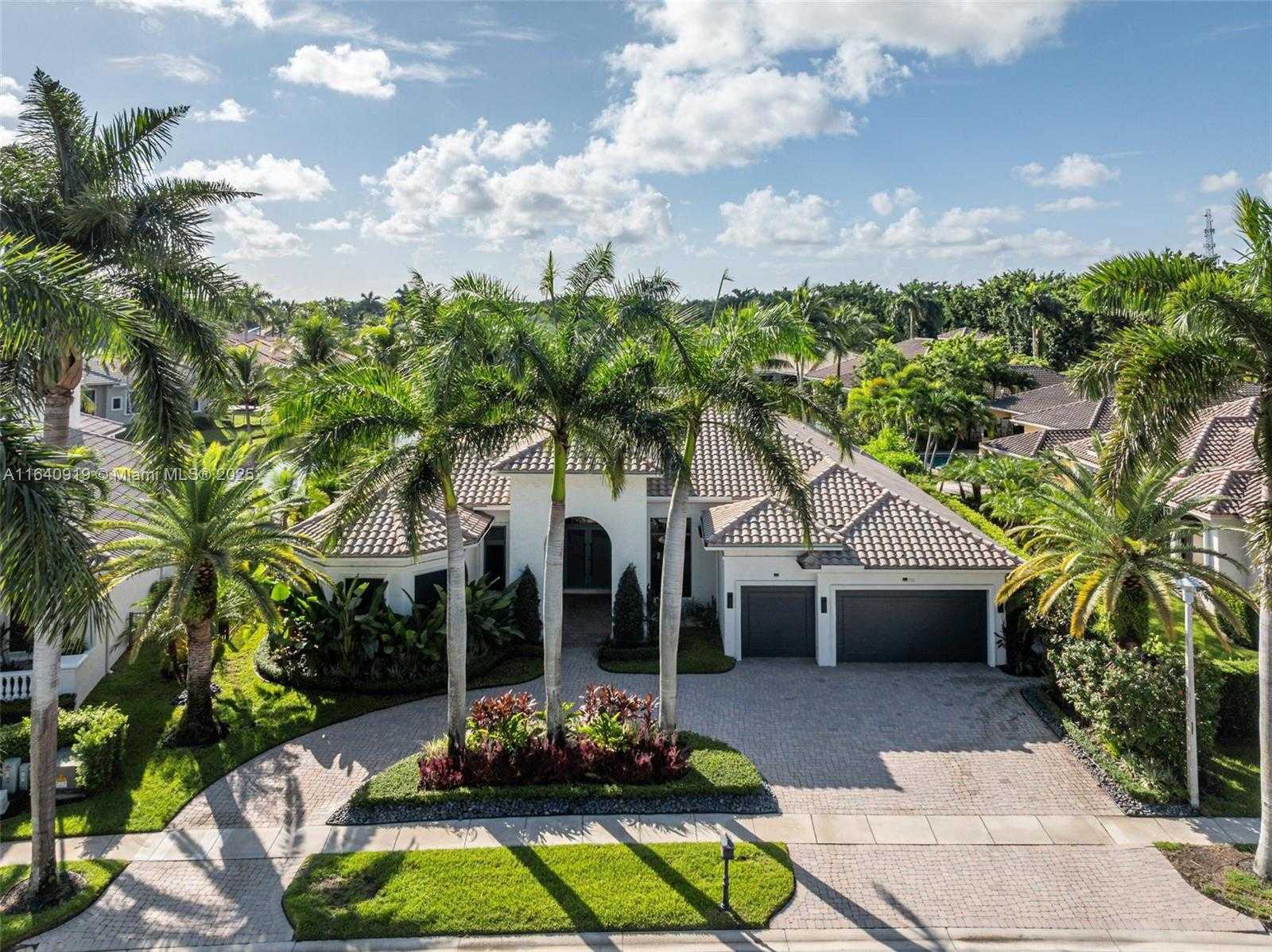 Small Image of 770 LEIGH PALM AVE, Plantation Number 8