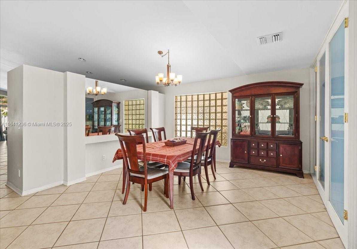 Small Image of 18022 SOUTH WEST 12TH CT, Pembroke Pines Number 10