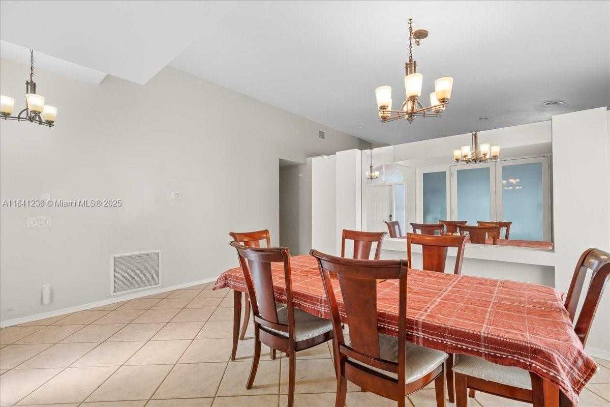 Small Image of 18022 SOUTH WEST 12TH CT, Pembroke Pines Number 11