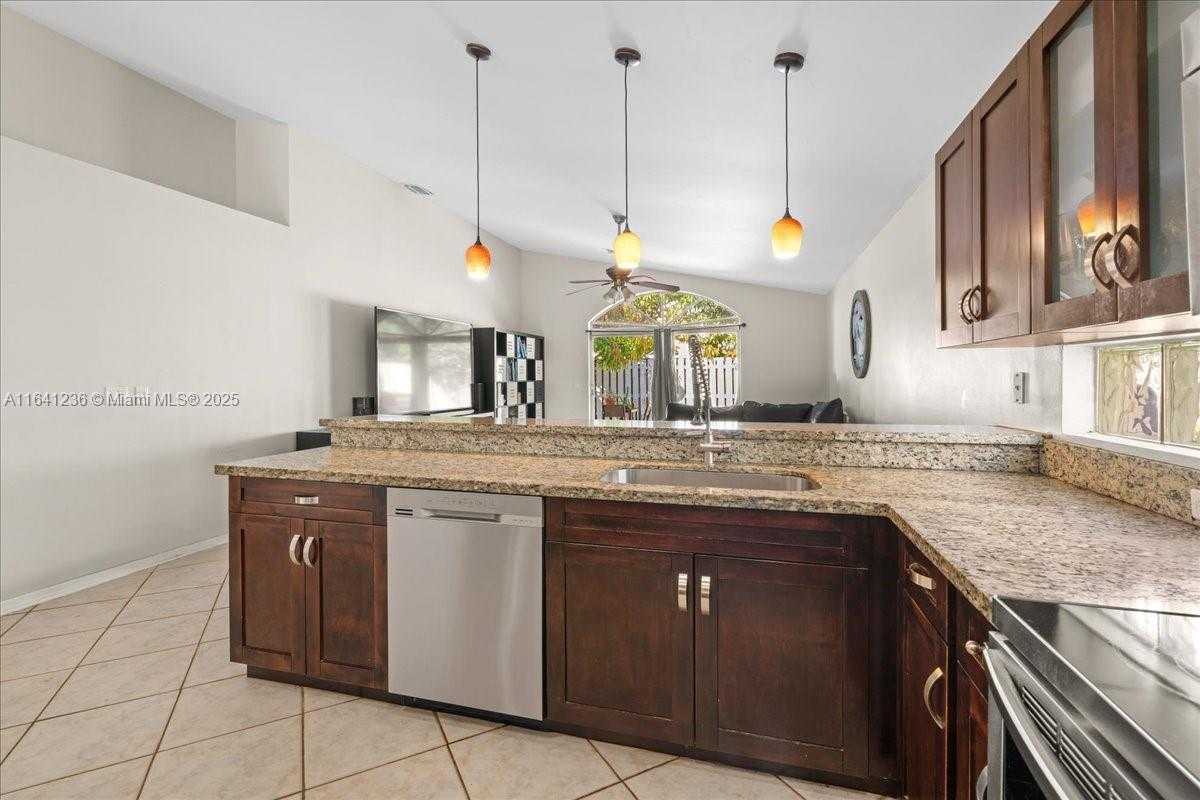 Small Image of 18022 SOUTH WEST 12TH CT, Pembroke Pines Number 14