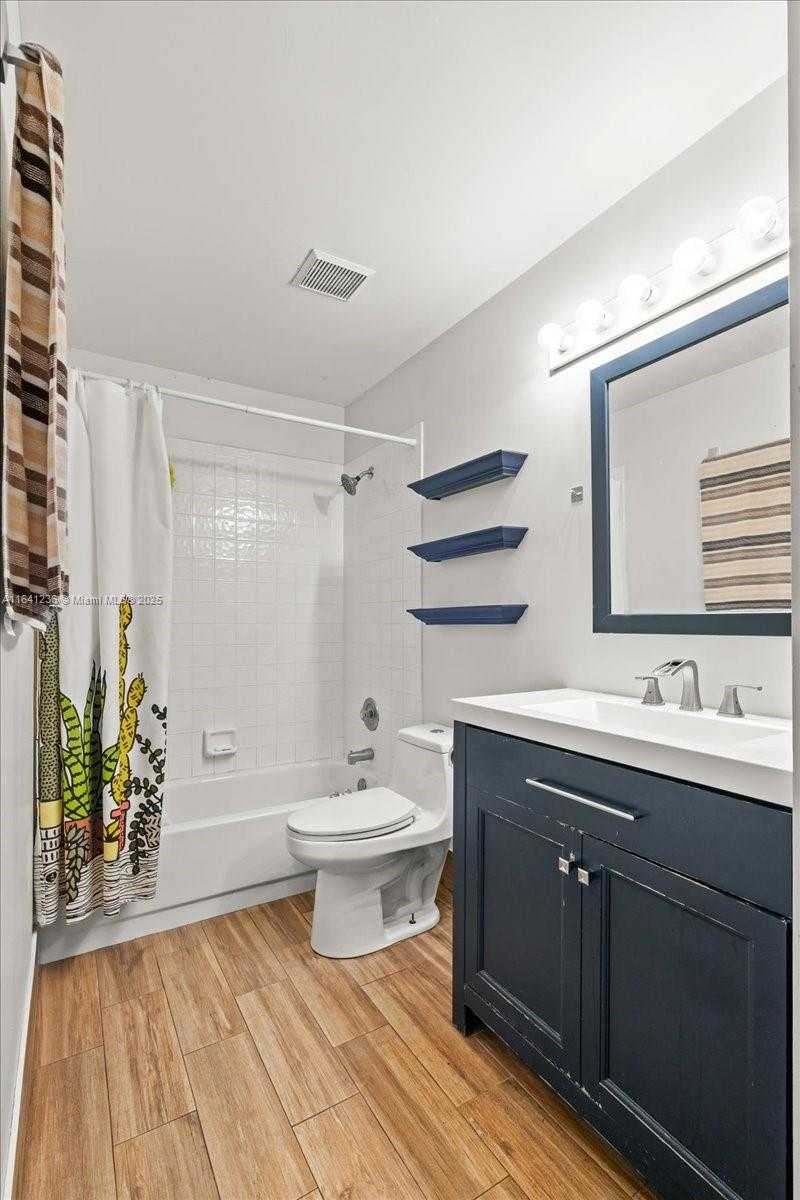 Small Image of 18022 SOUTH WEST 12TH CT, Pembroke Pines Number 15