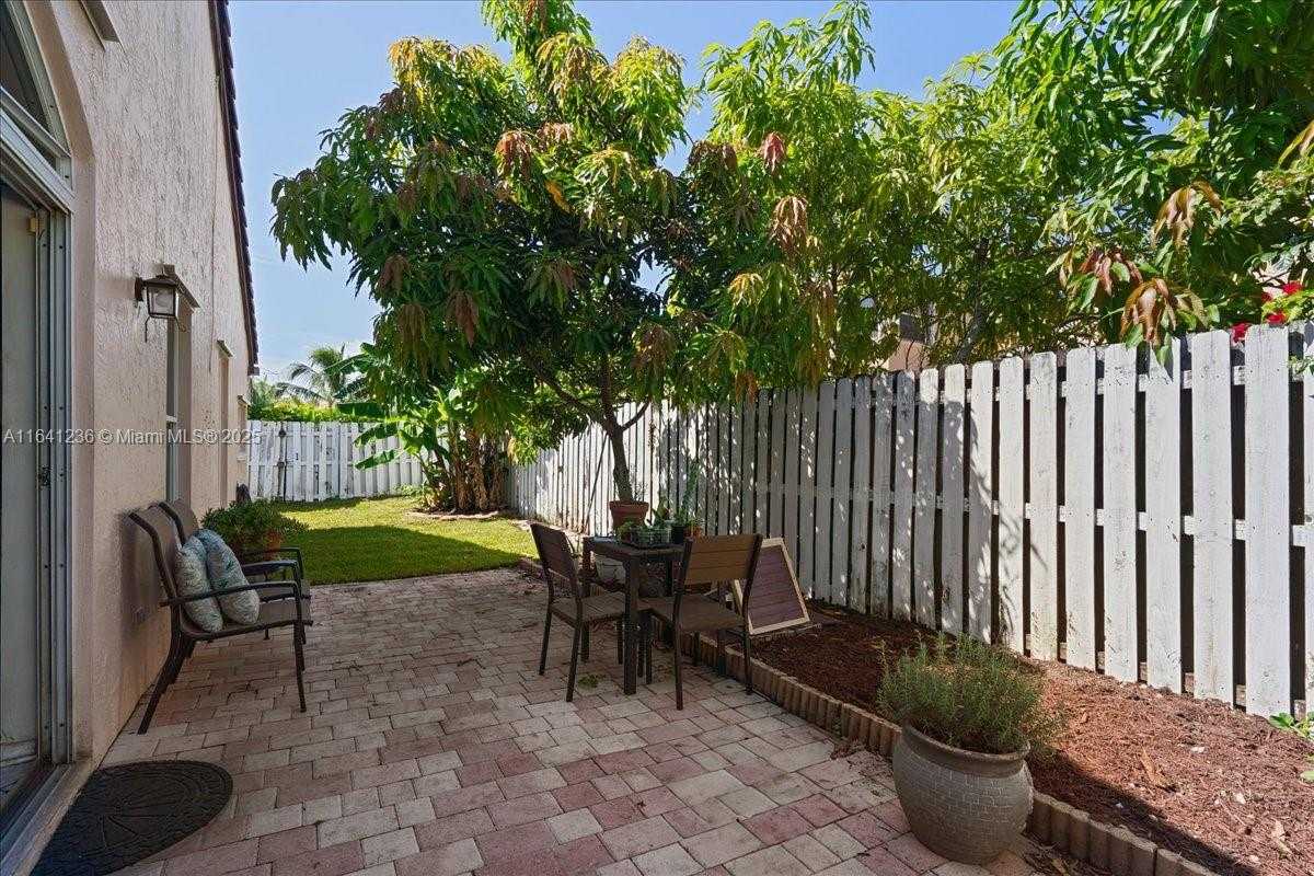 Small Image of 18022 SOUTH WEST 12TH CT, Pembroke Pines Number 22