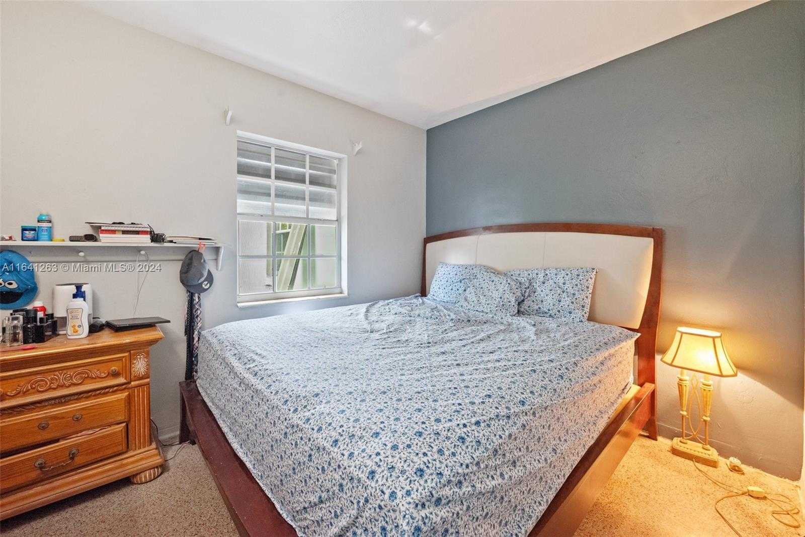 Small Image of 2661 SOUTH WEST 12TH TER, Fort Lauderdale Number 10